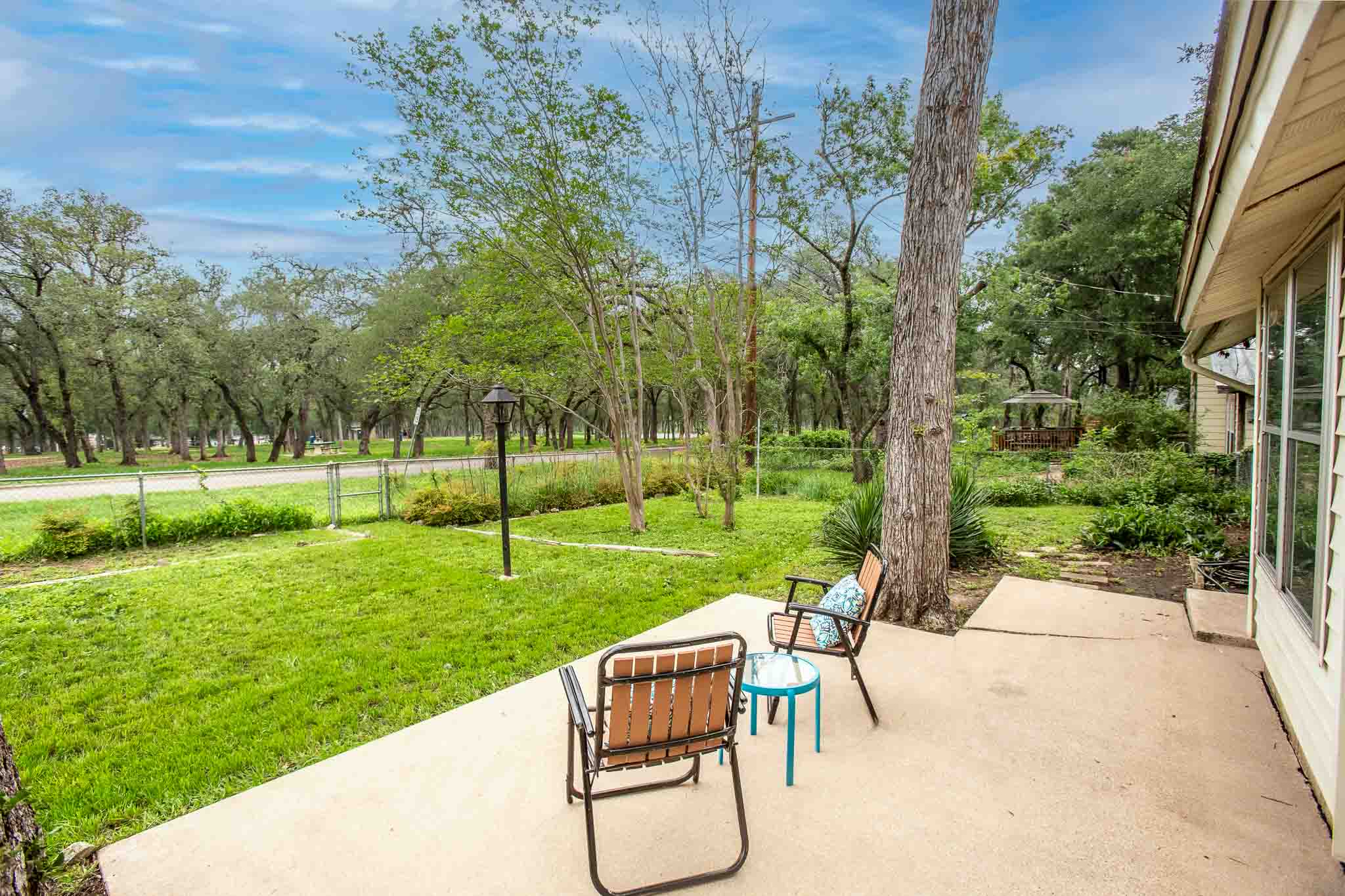 main property photo 23