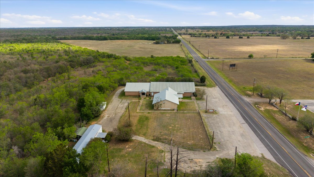 main property photo 35