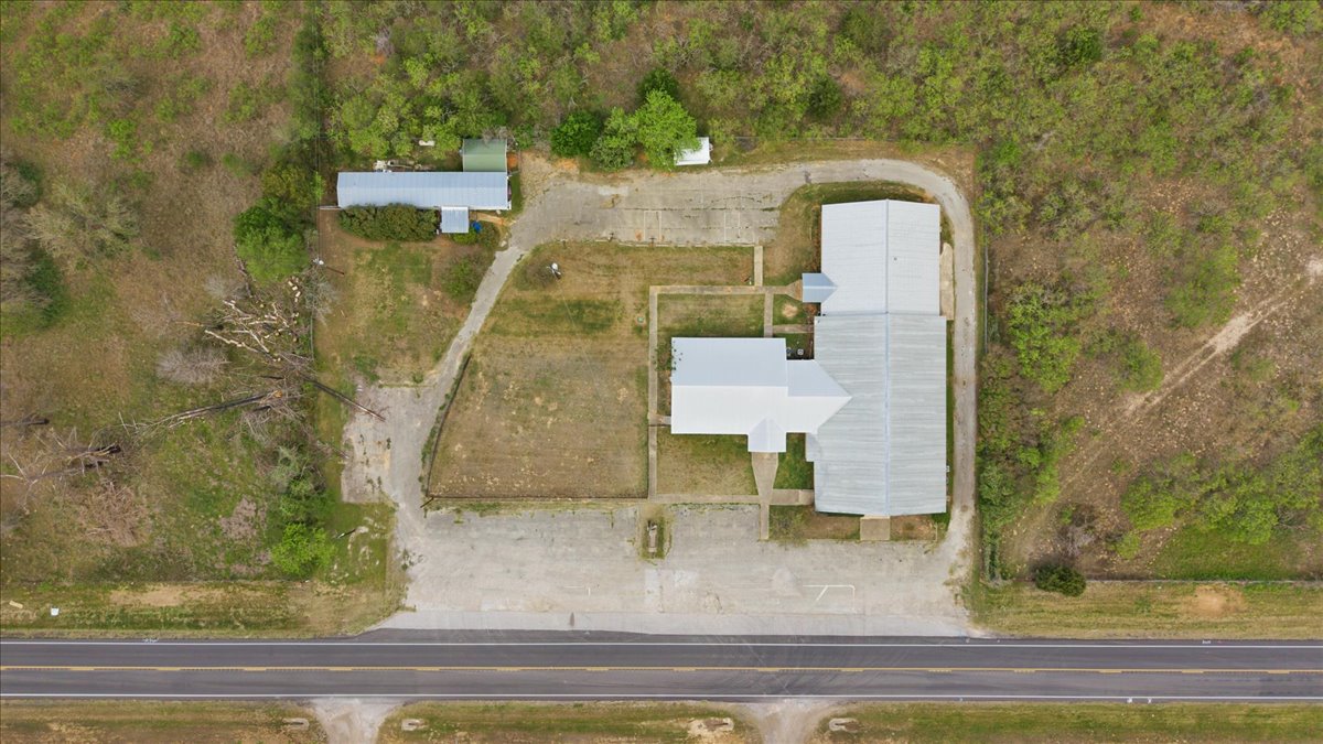 main property photo 38