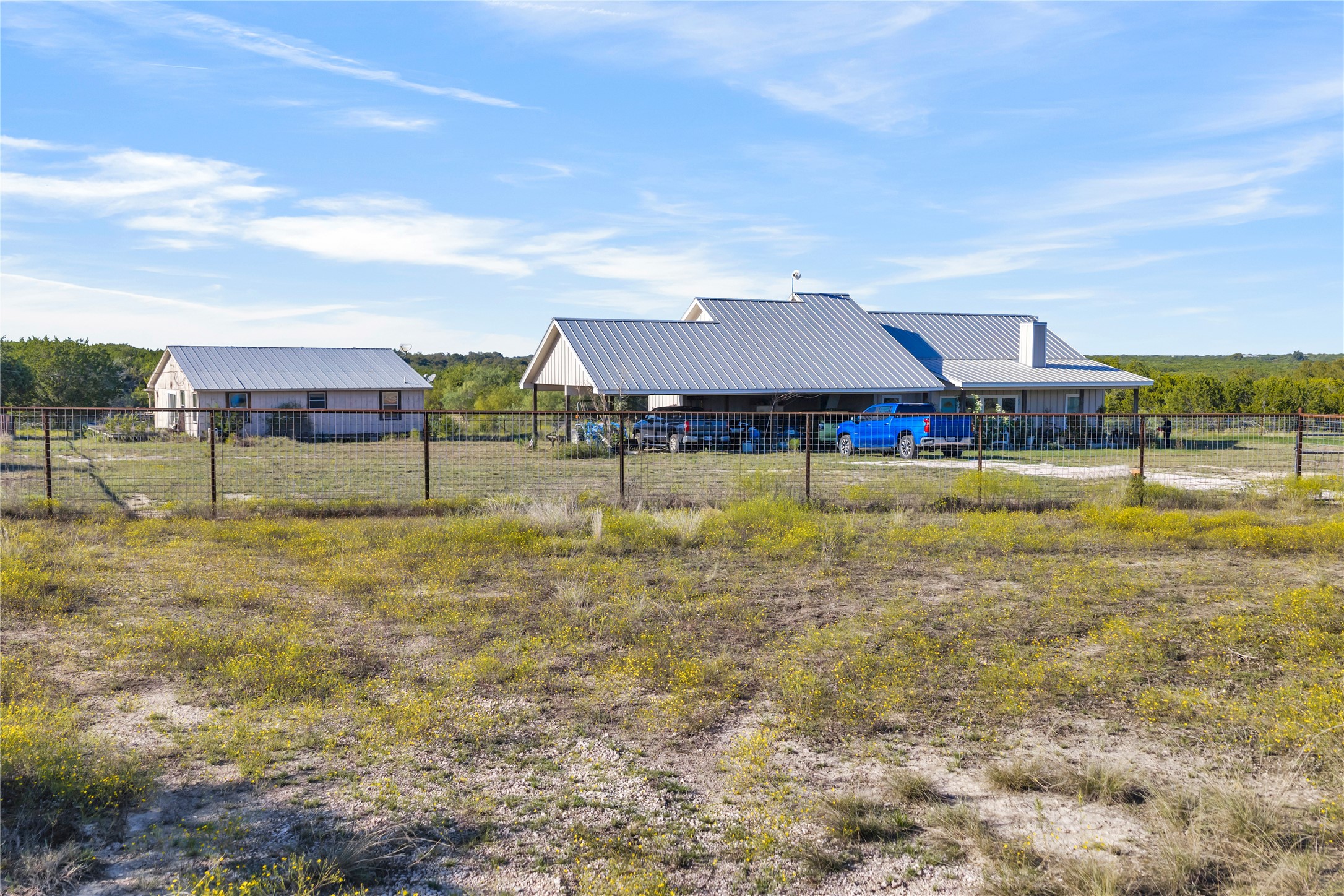 main property photo 20