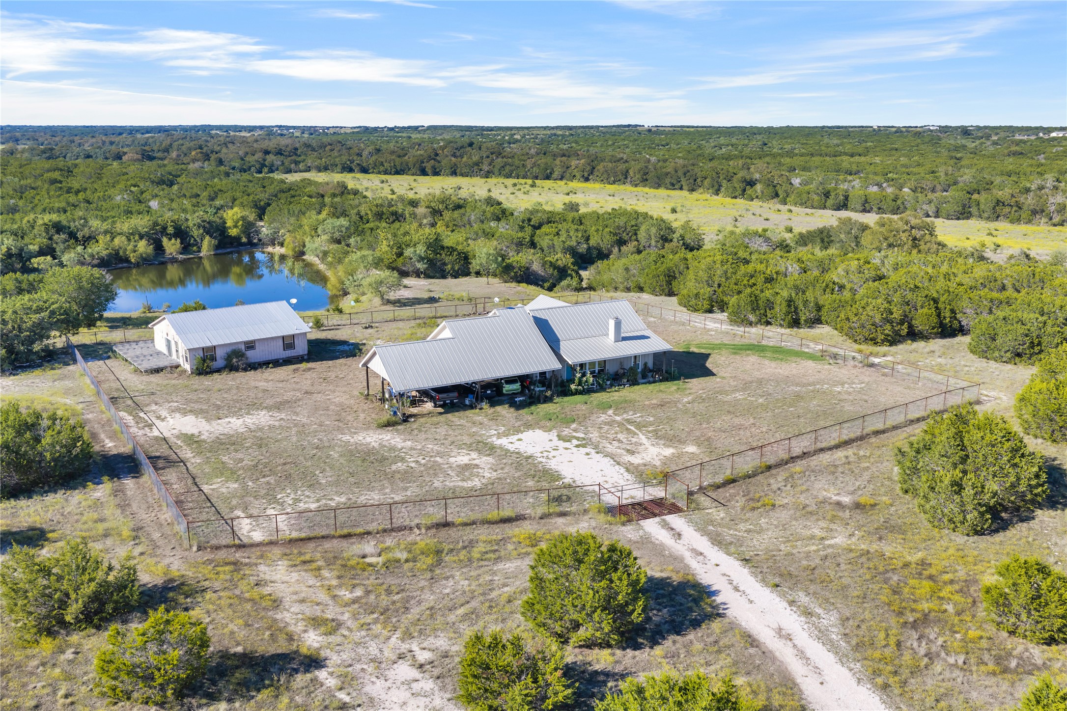 main property photo 5