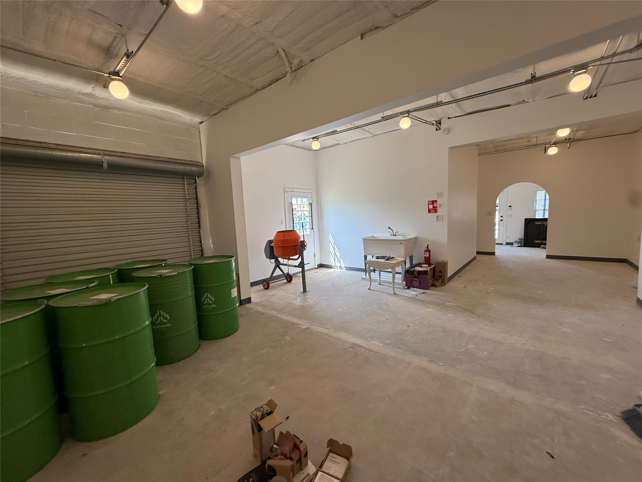 main property photo 18