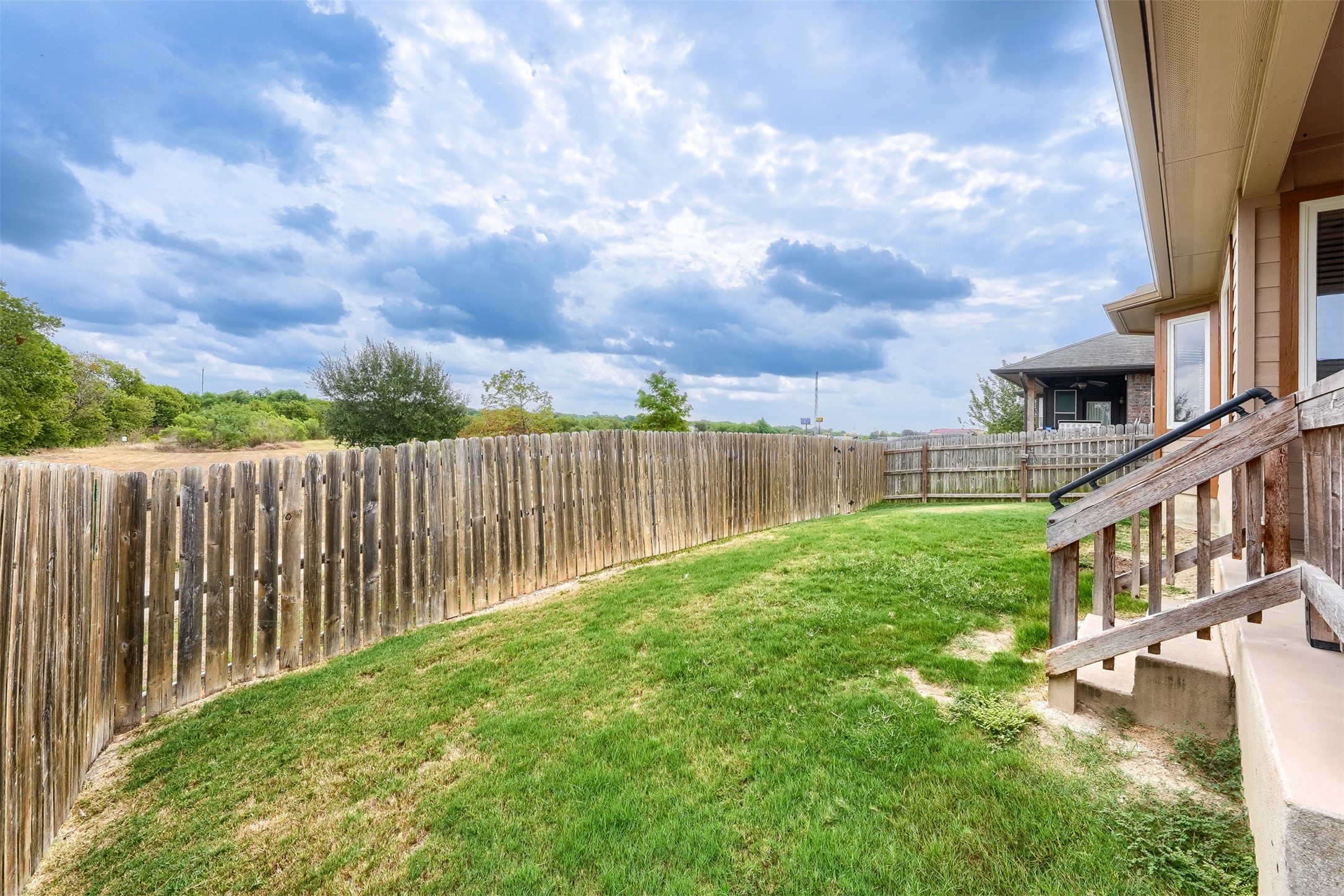 main property photo 23