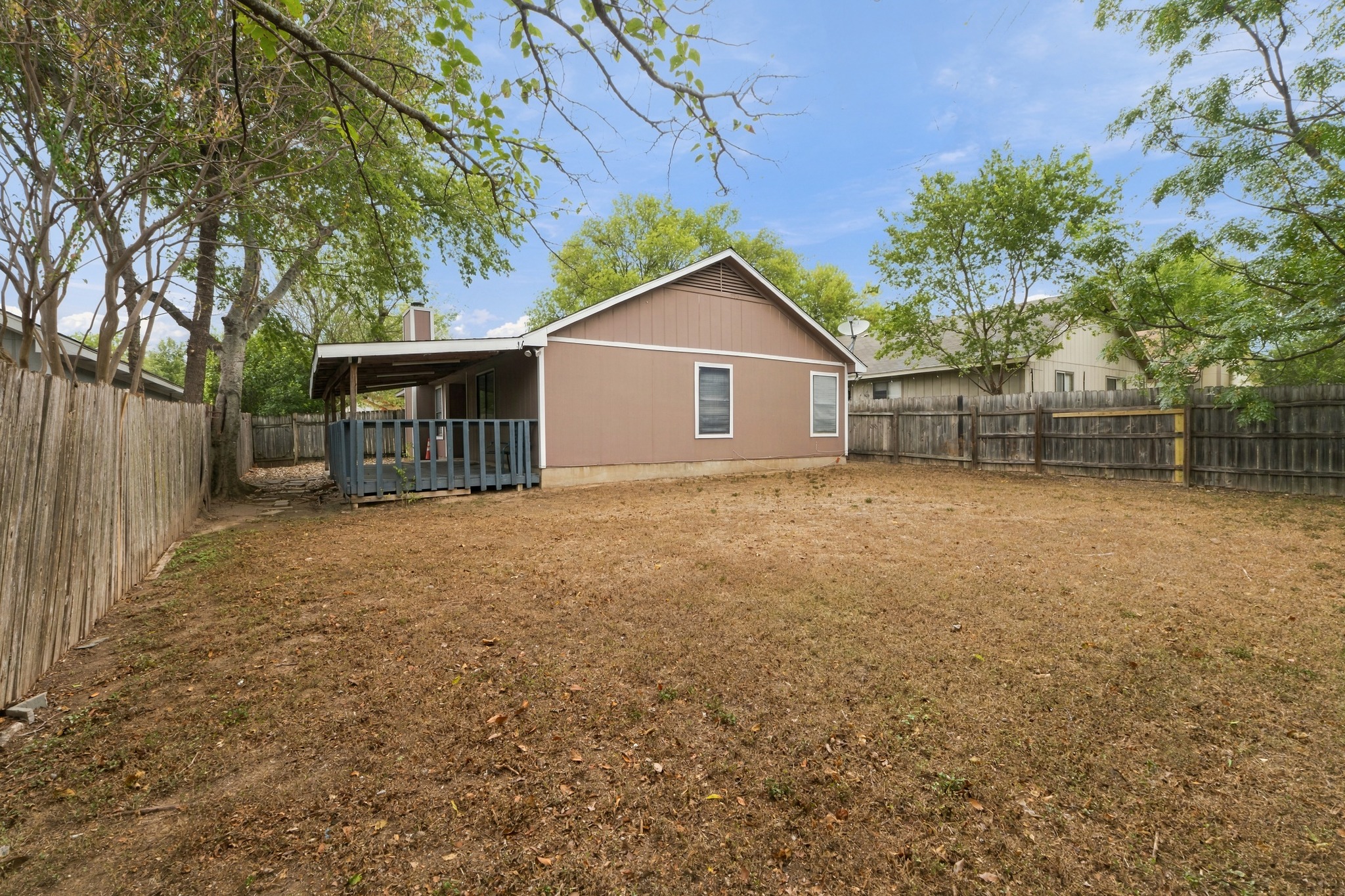 main property photo 27