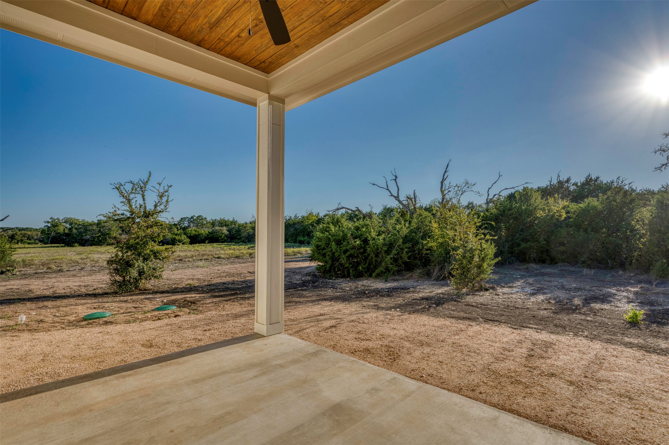 main property photo 23