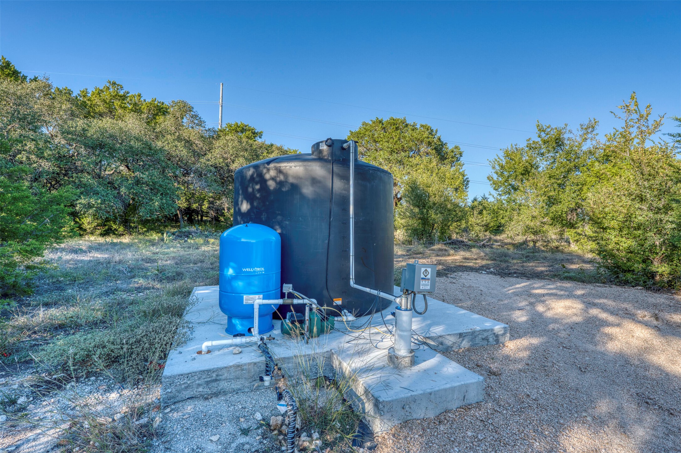 main property photo 24