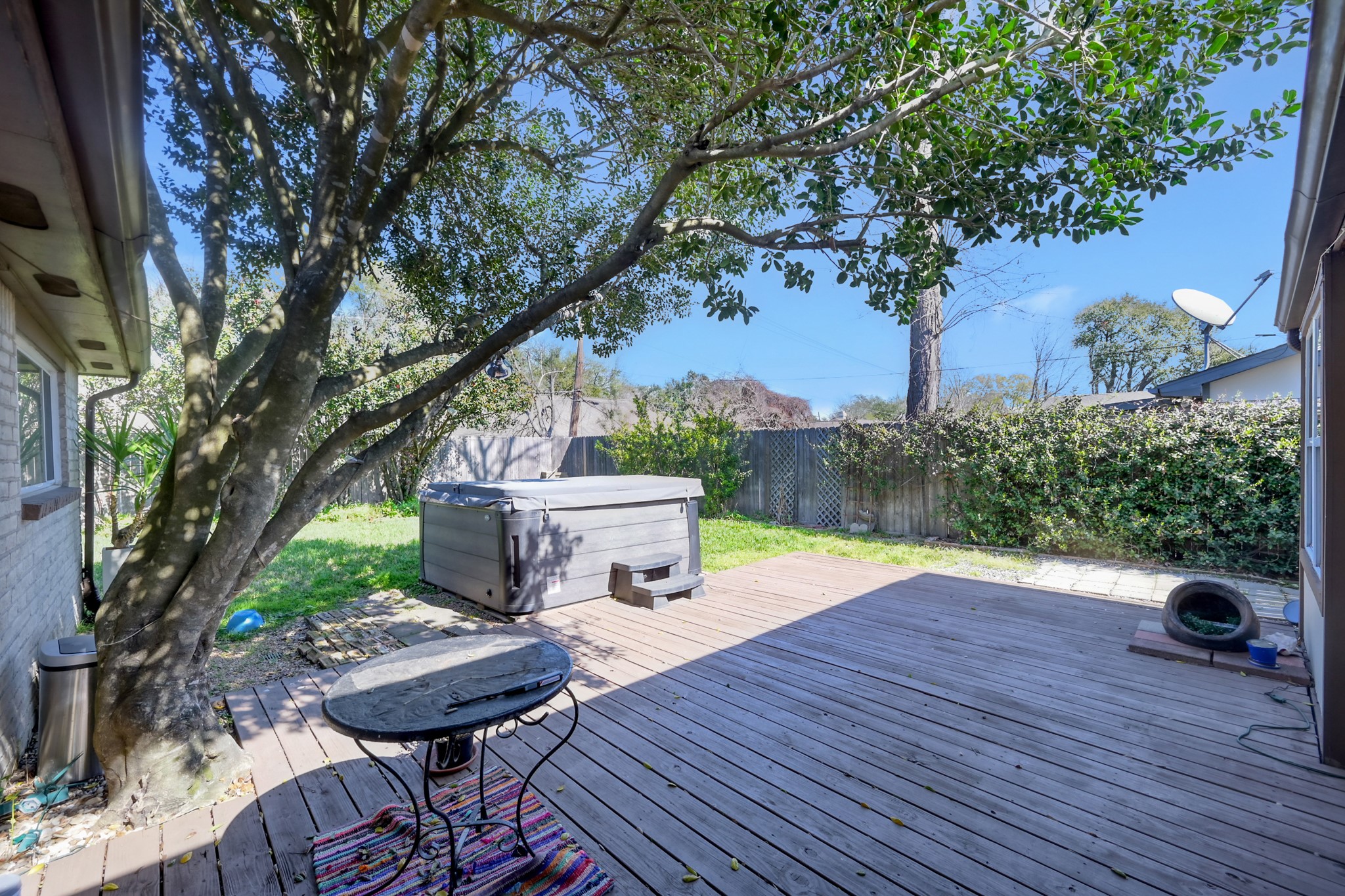 main property photo 20