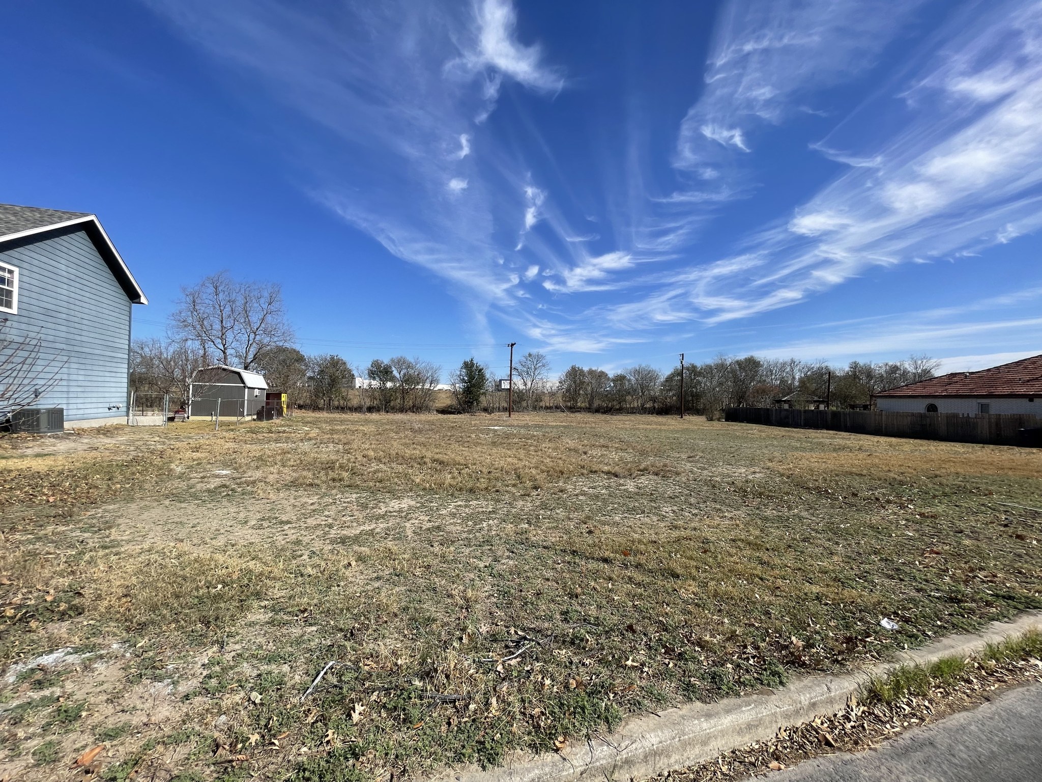 main property photo 8