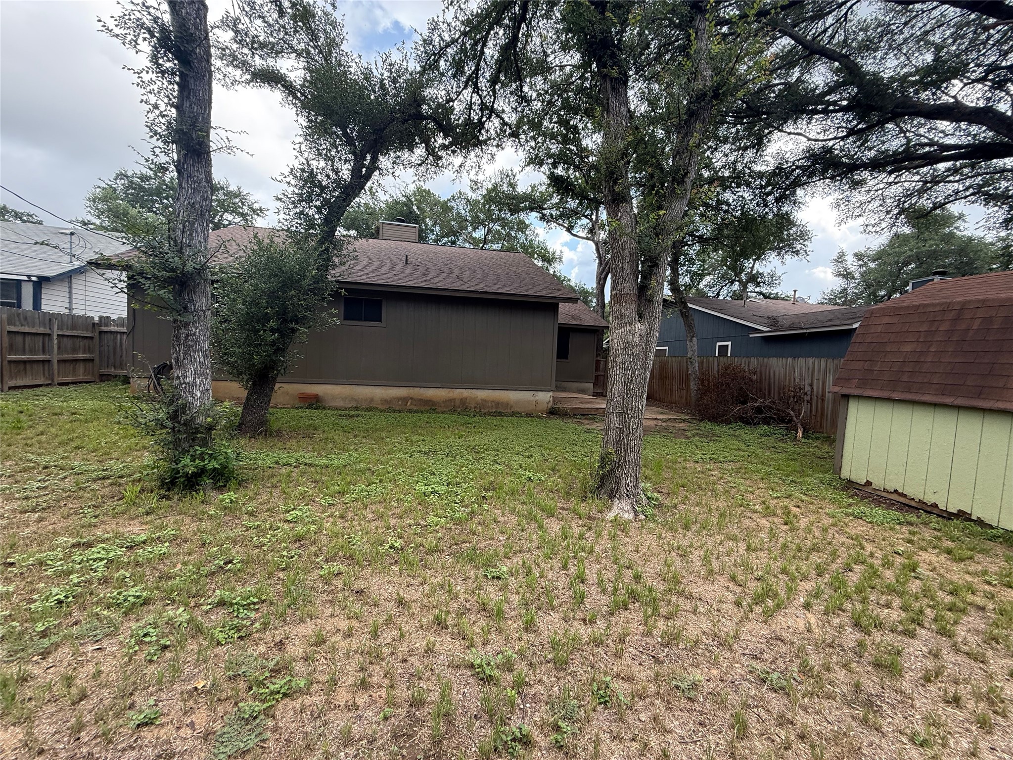 main property photo 20