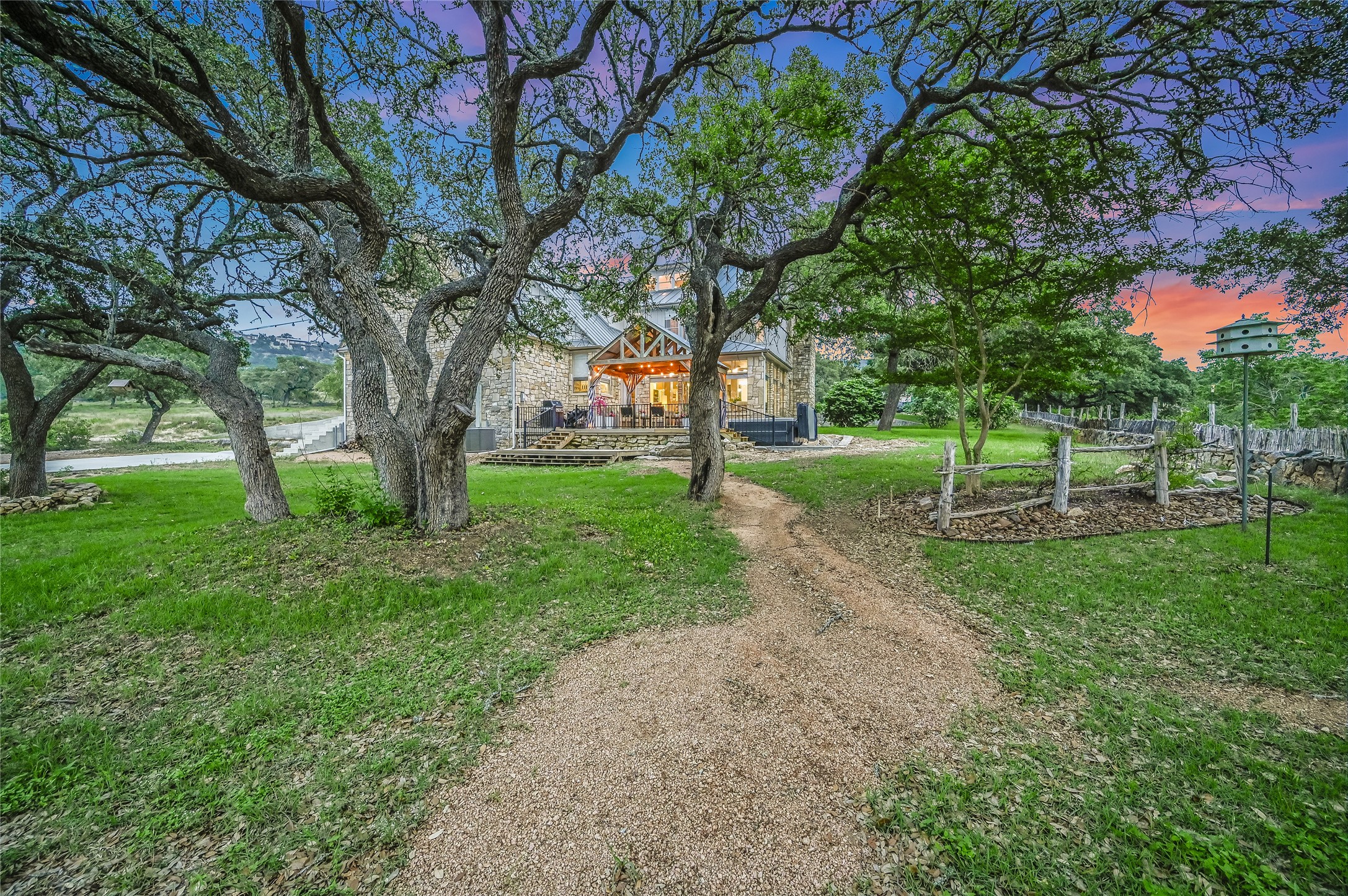 main property photo 38