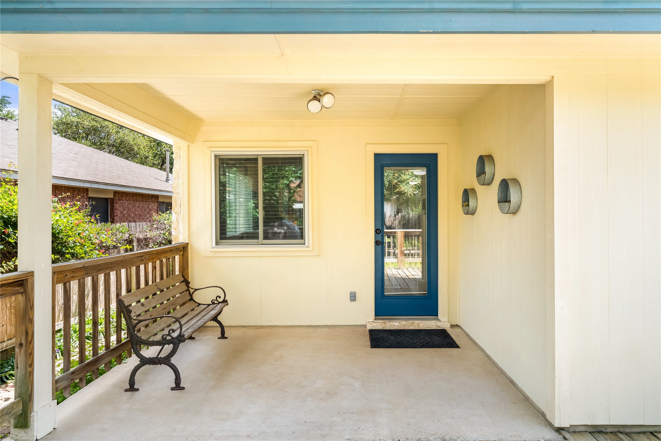 main property photo 27