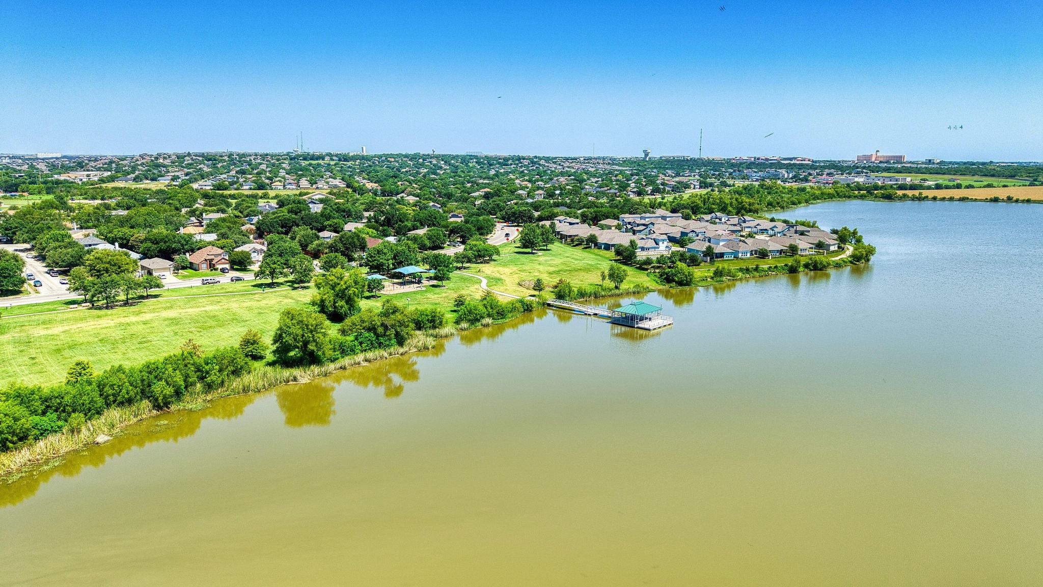main property photo 6
