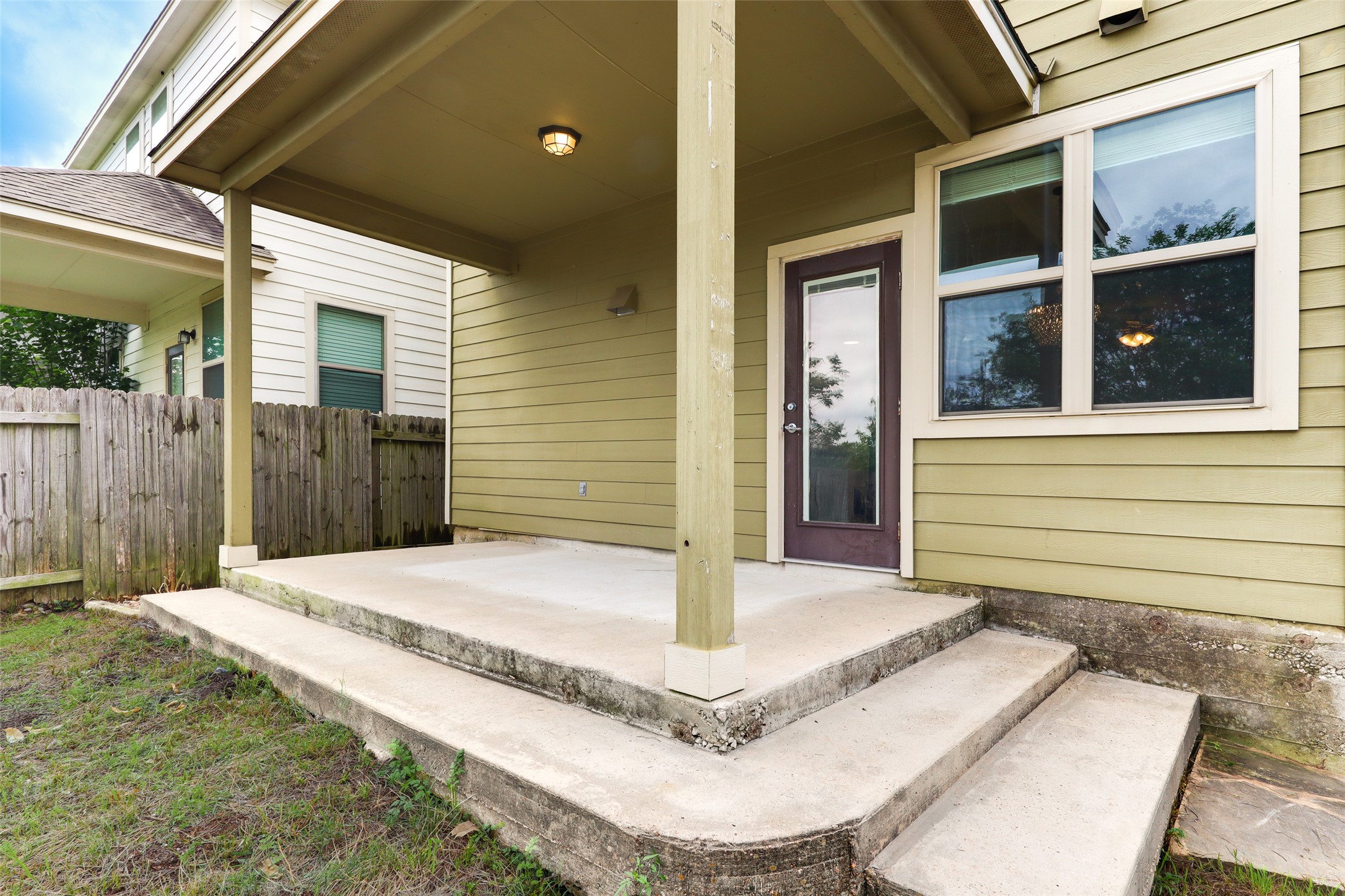 main property photo 16