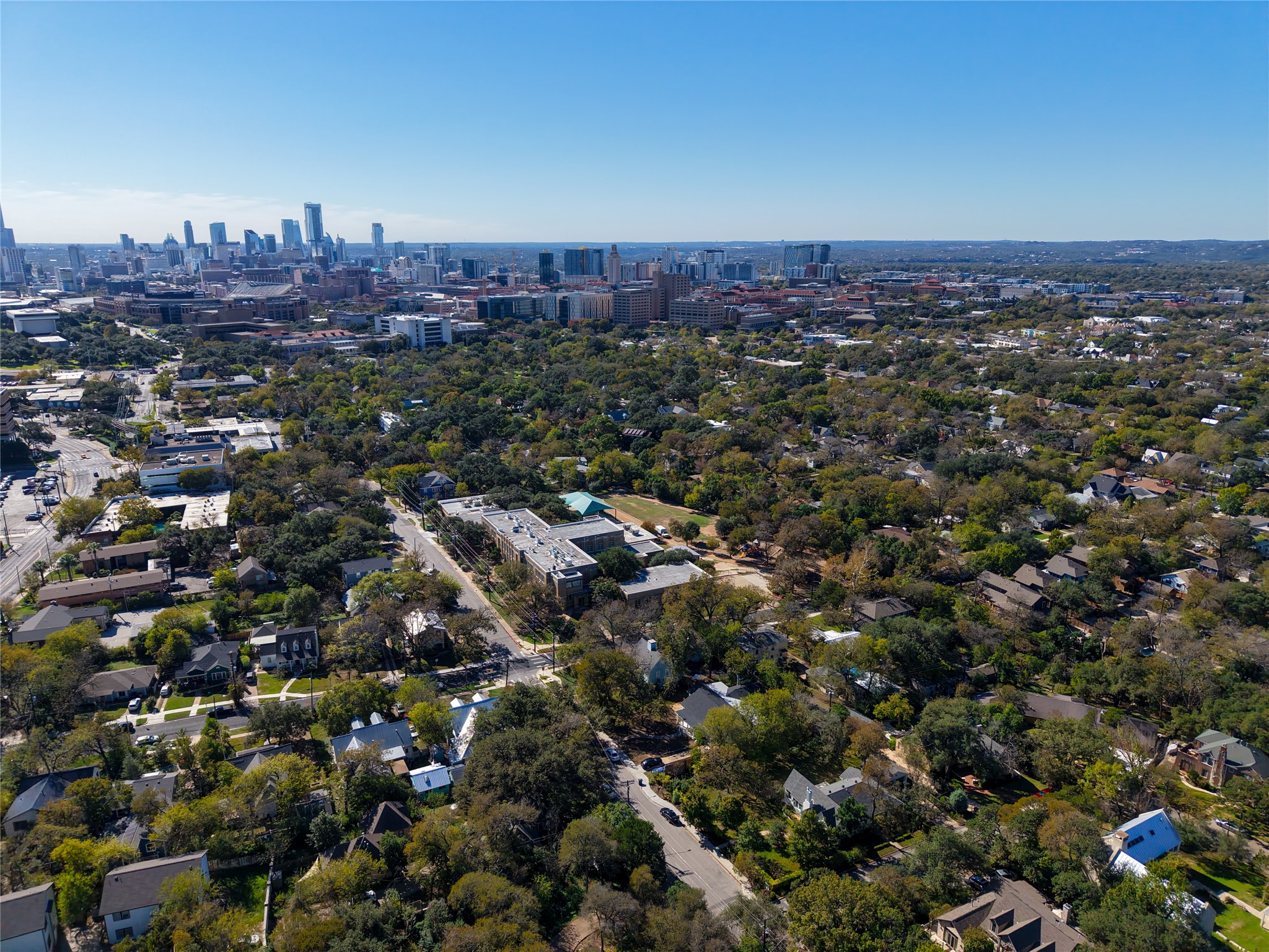main property photo 10