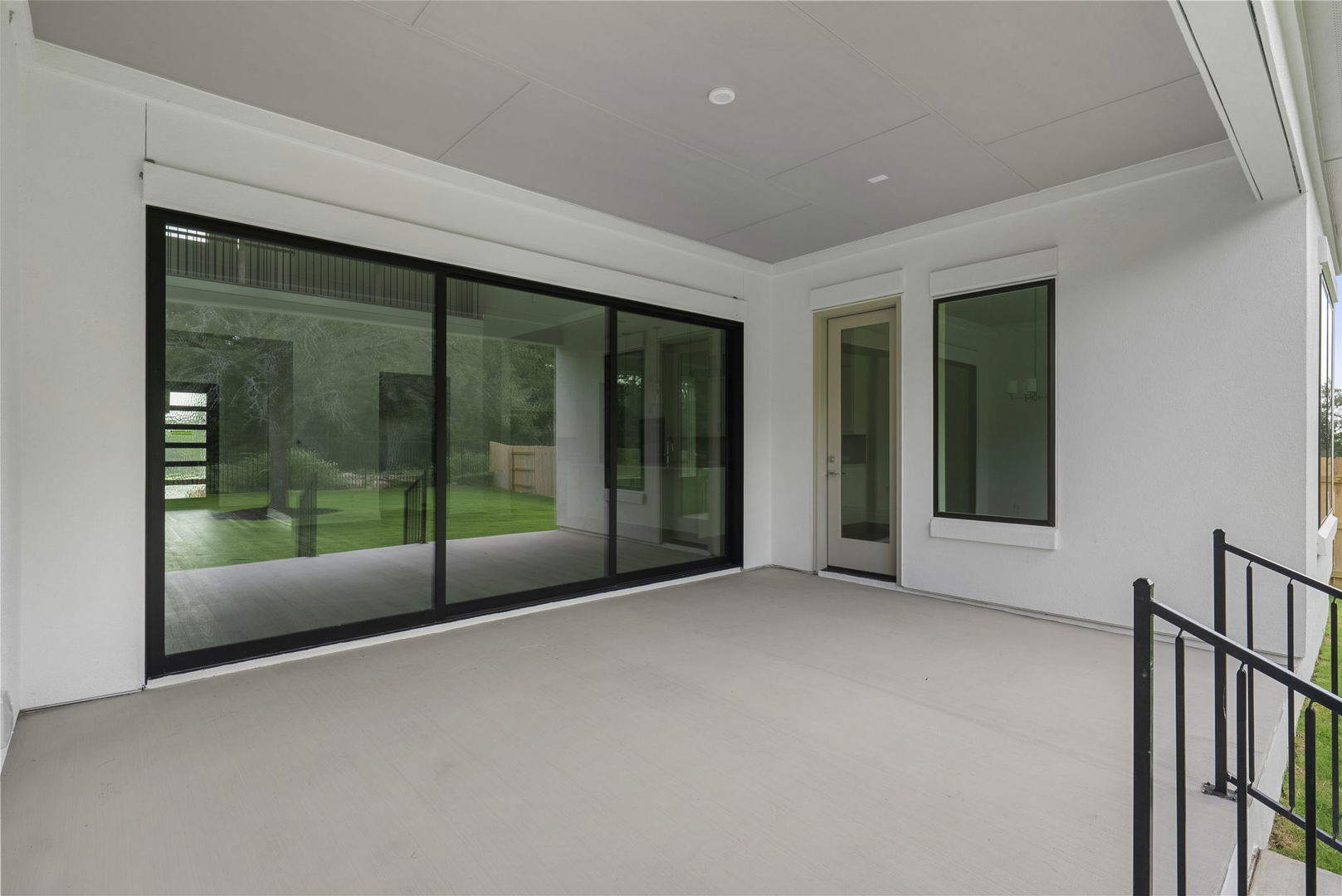 main property photo 38
