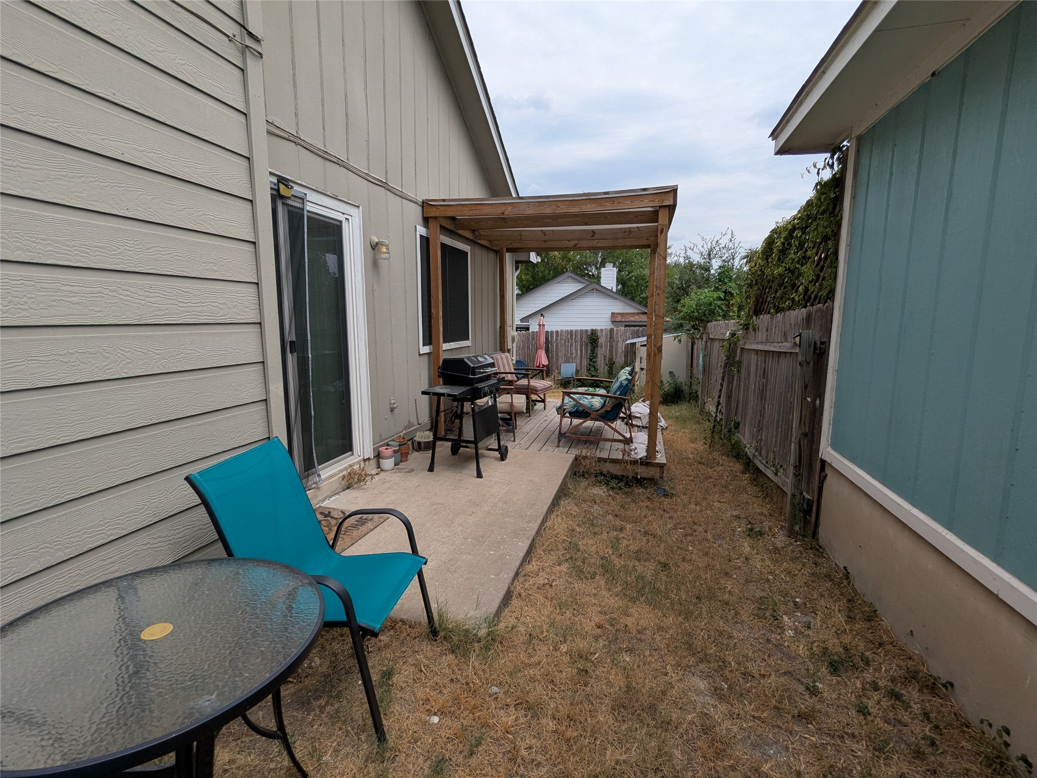main property photo 14
