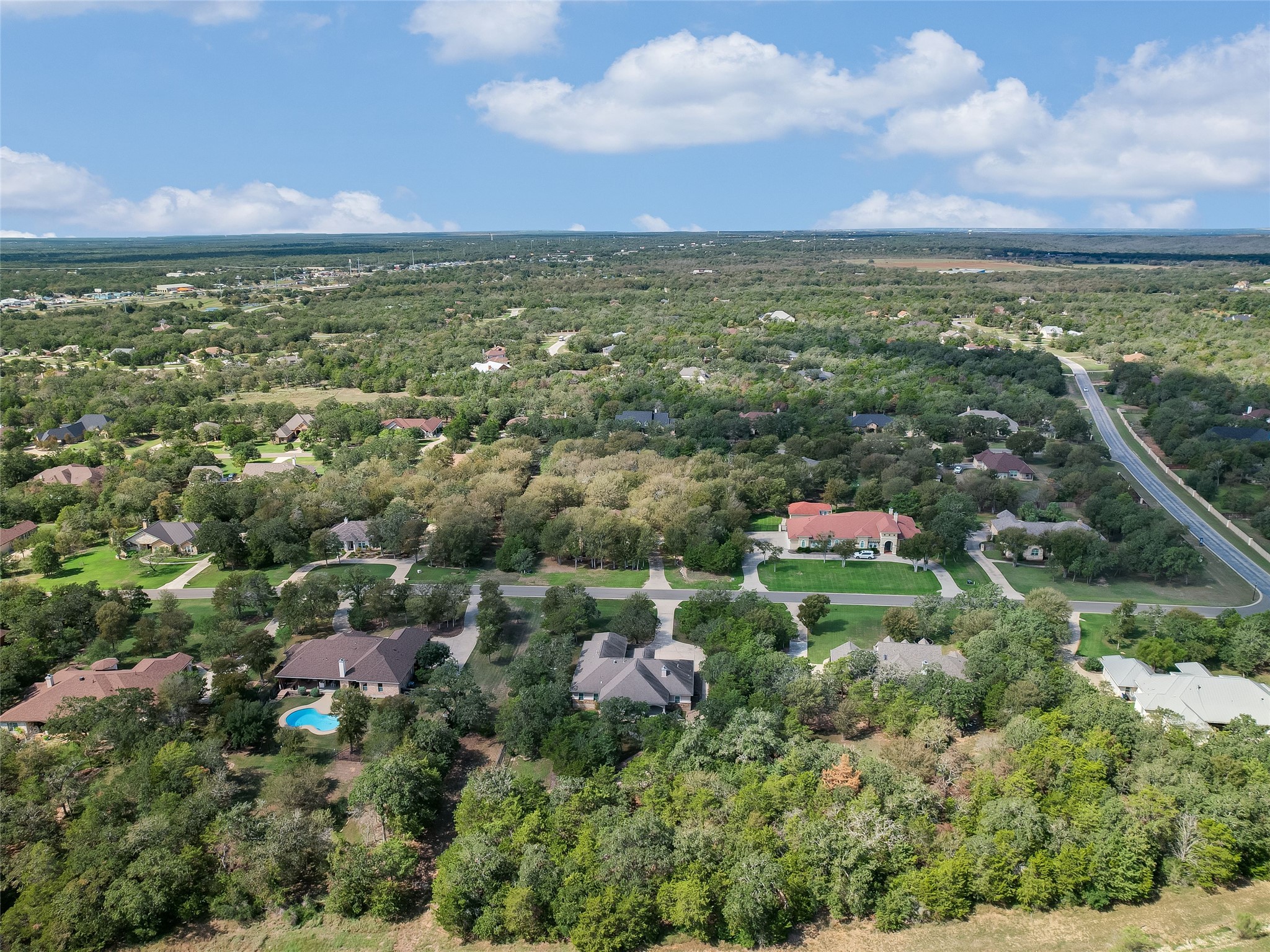 main property photo 30