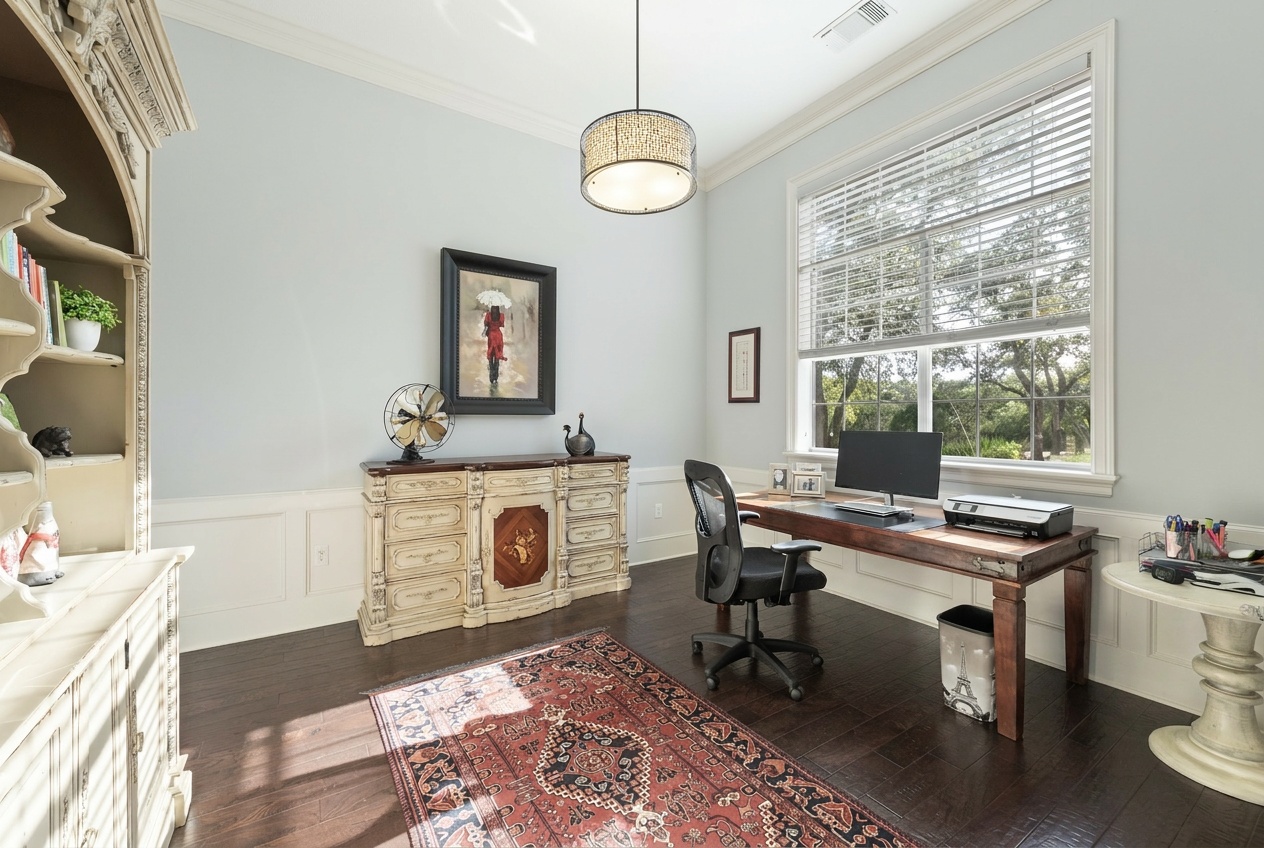 main property photo 8