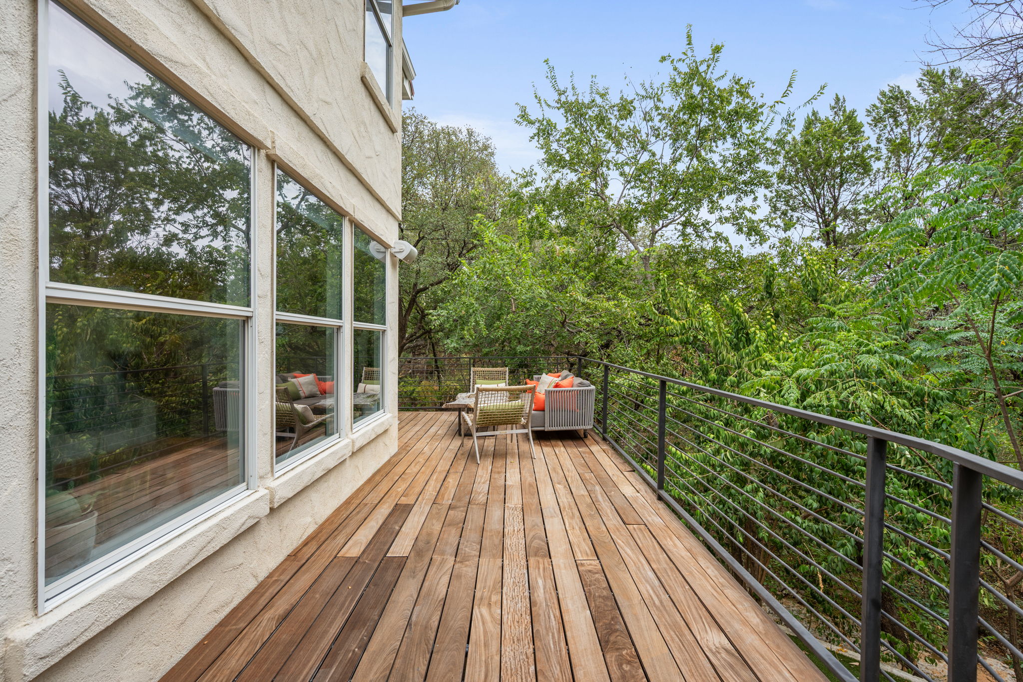 main property photo 27