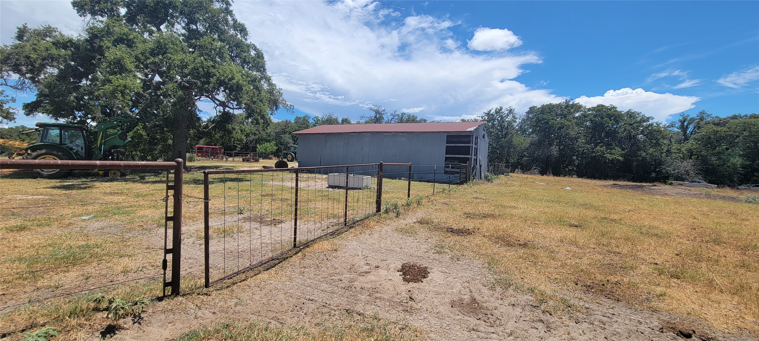 main property photo 9