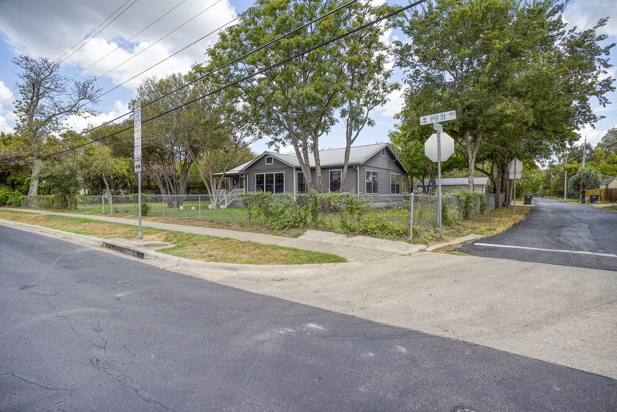 main property photo 22