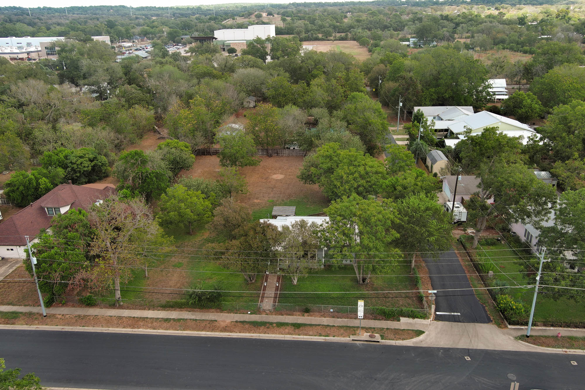 main property photo 27