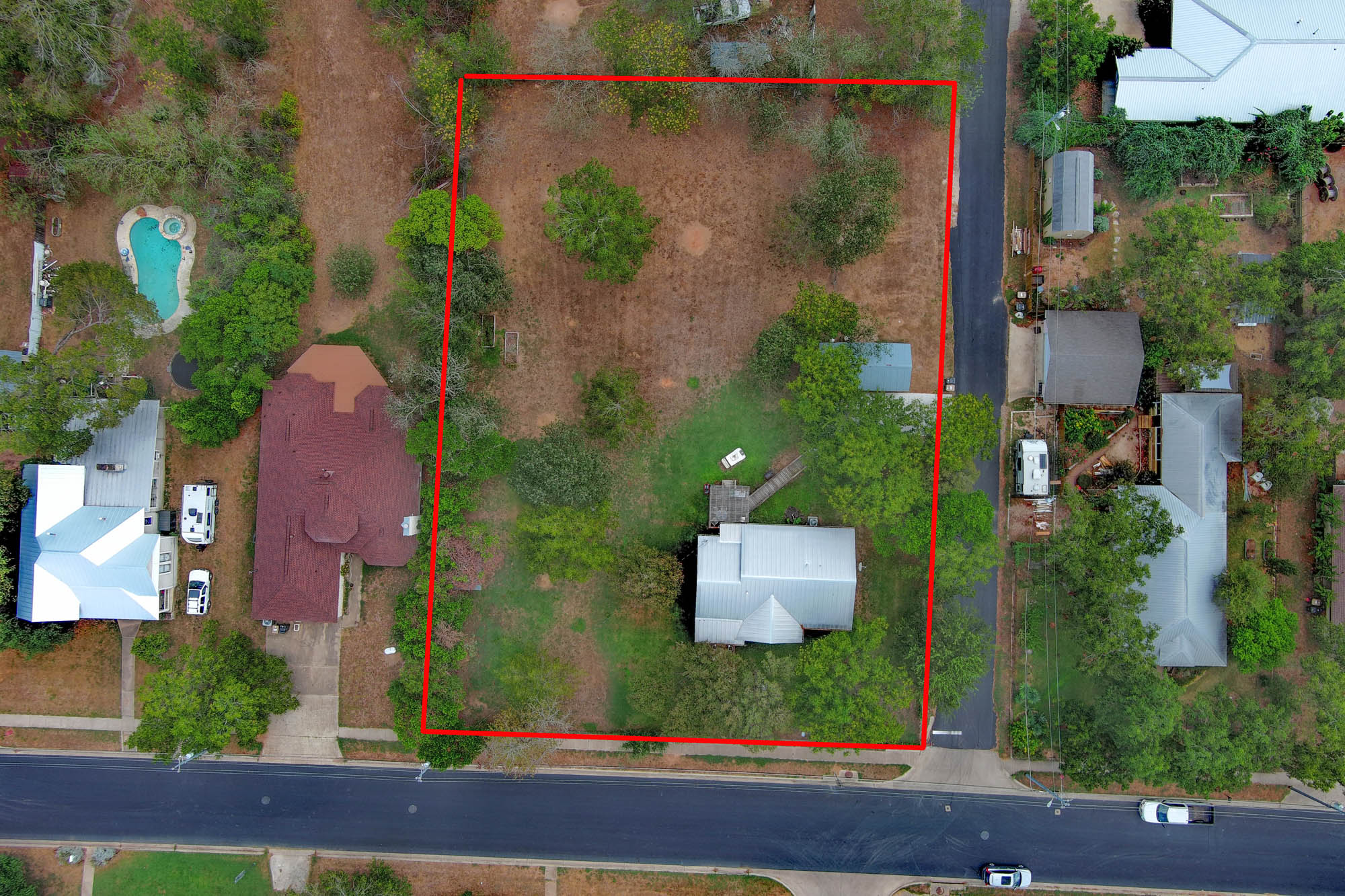 main property photo 5