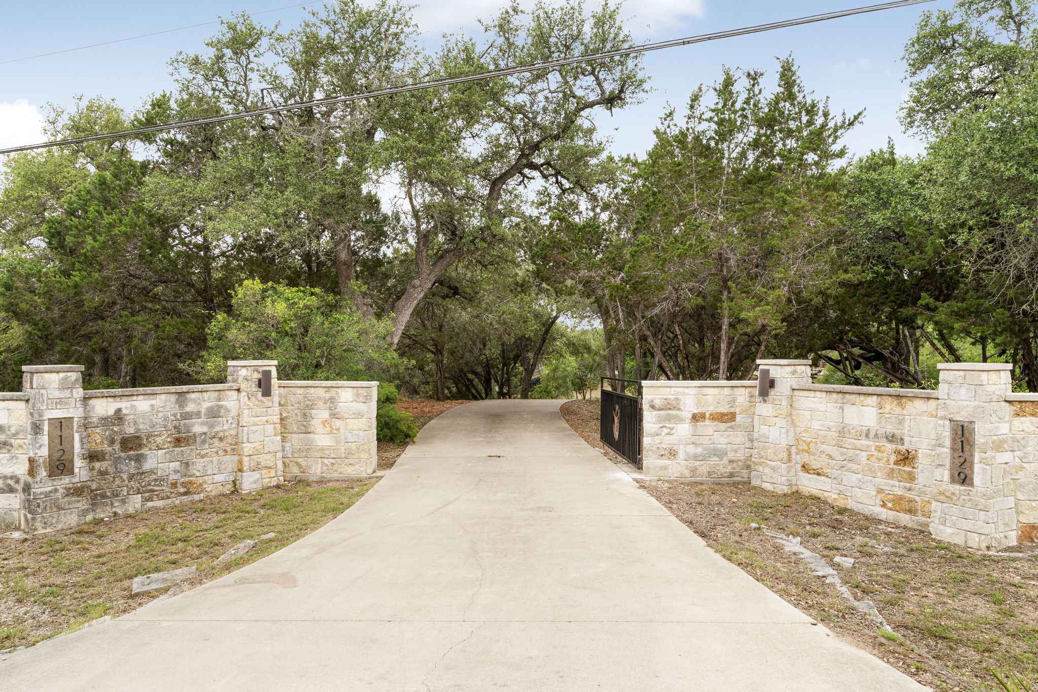 main property photo 35
