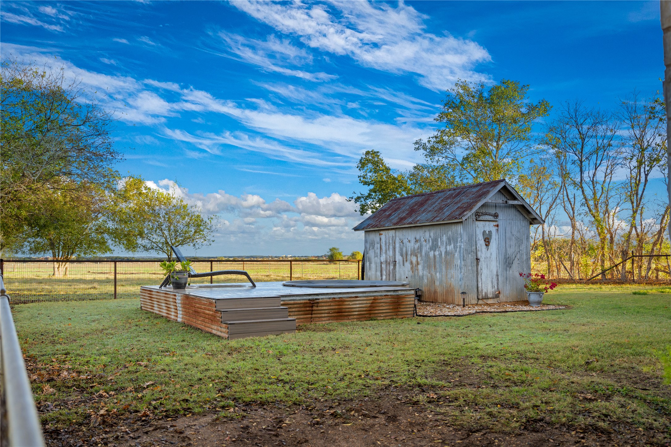 main property photo 31