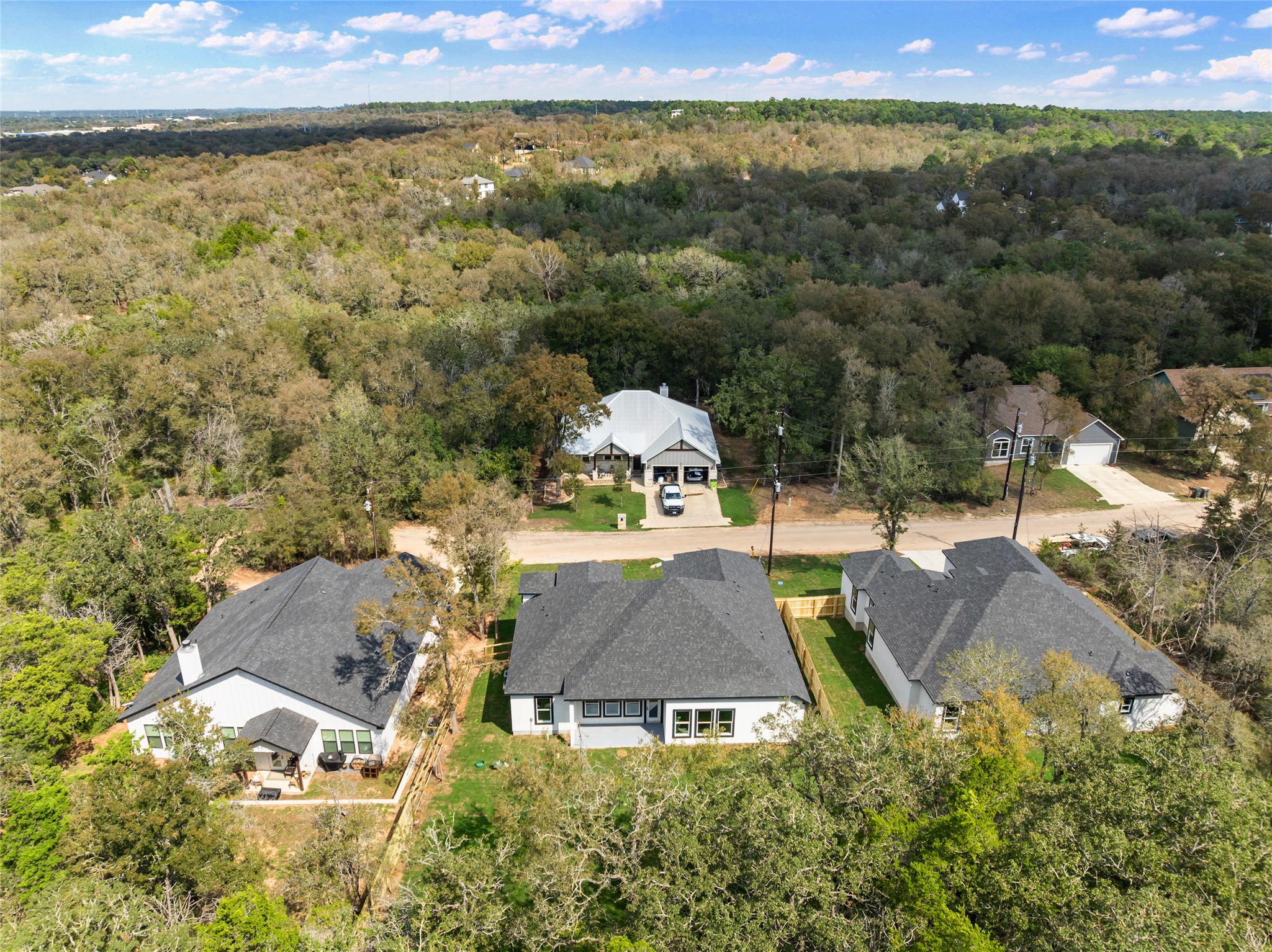 main property photo 24