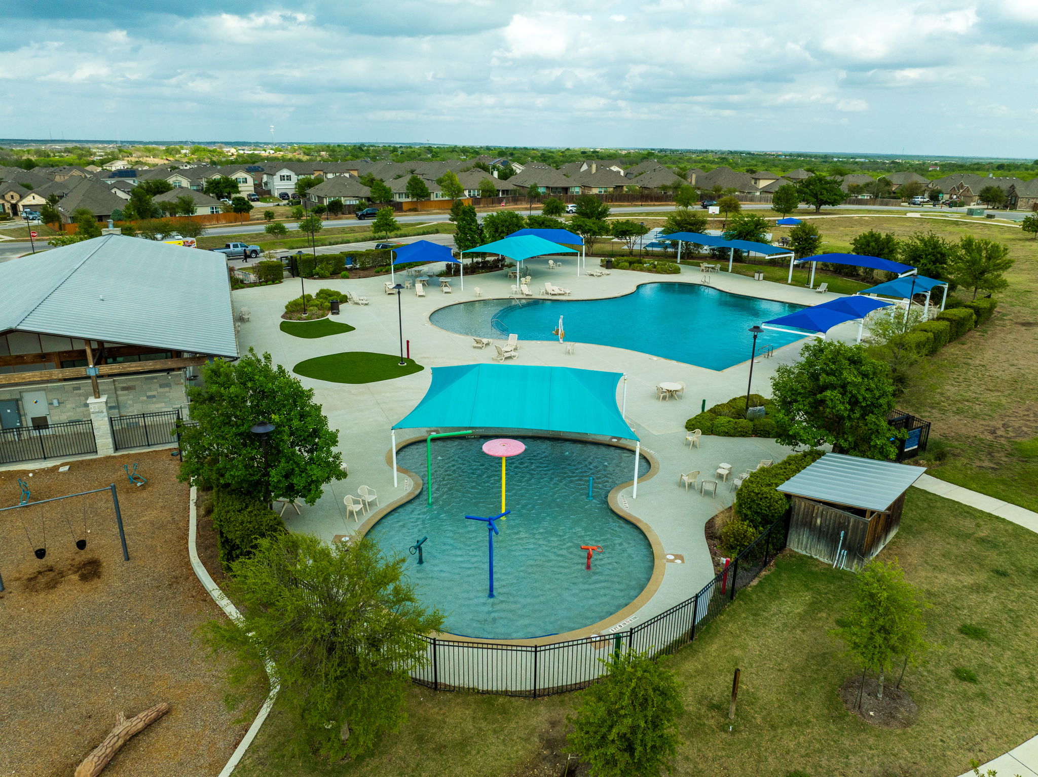 main property photo 34