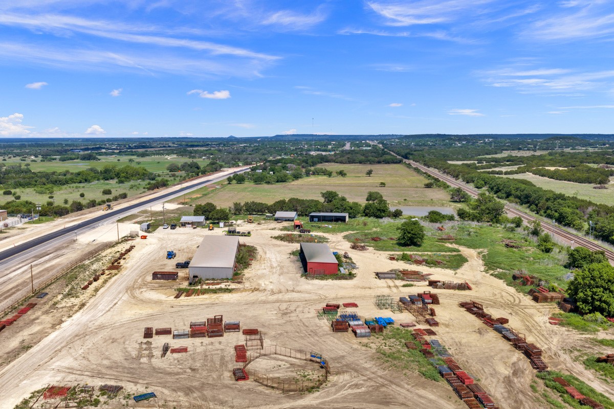 main property photo 23