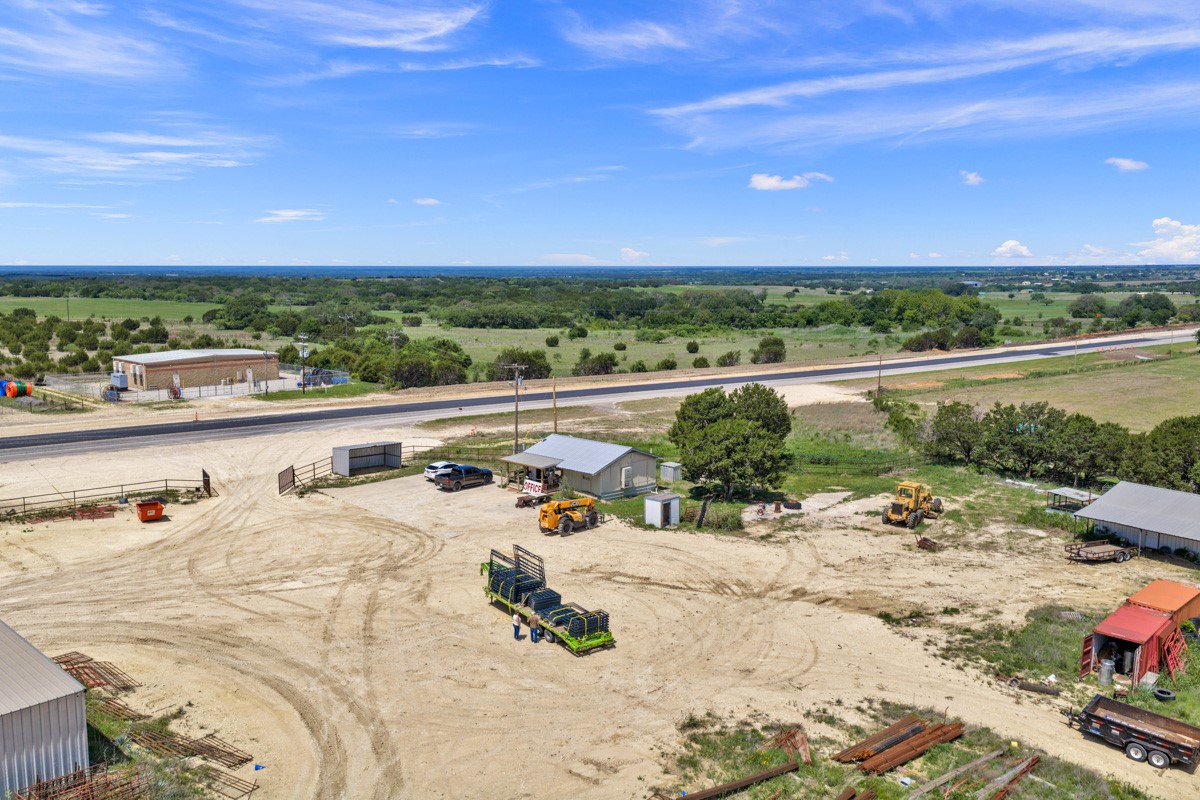 main property photo 30