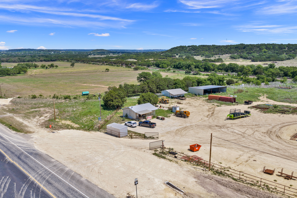 main property photo 33