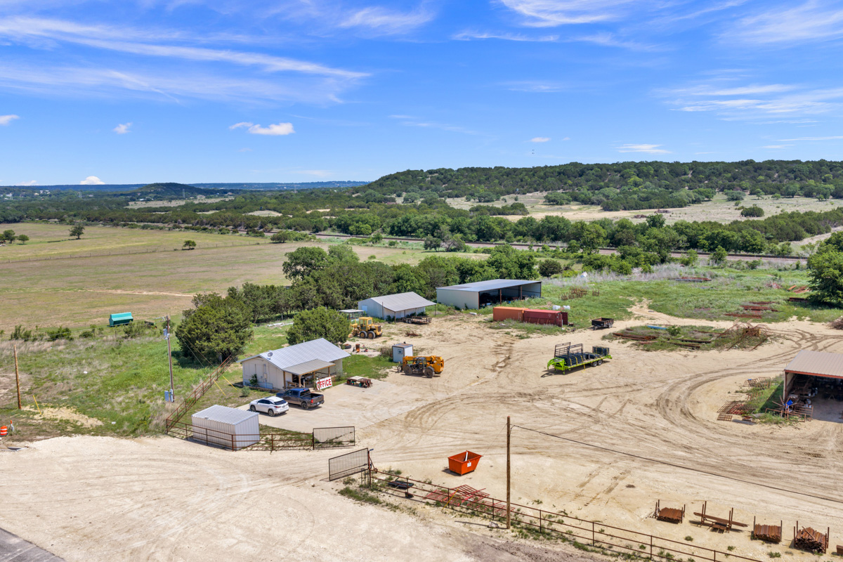 main property photo 34