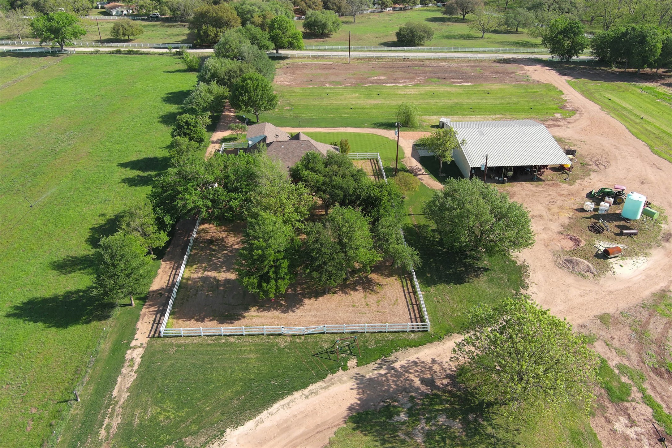 main property photo 33