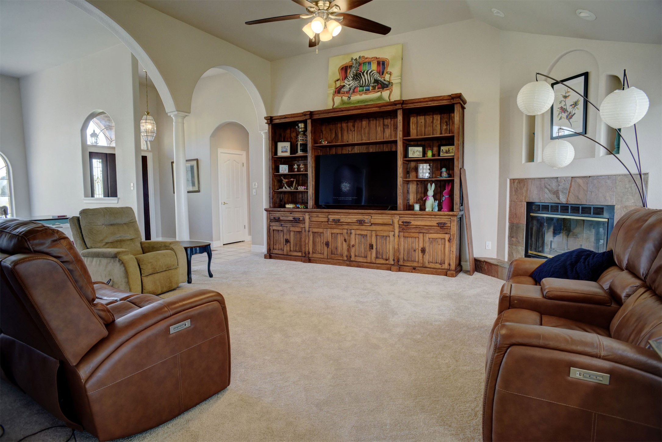 main property photo 7