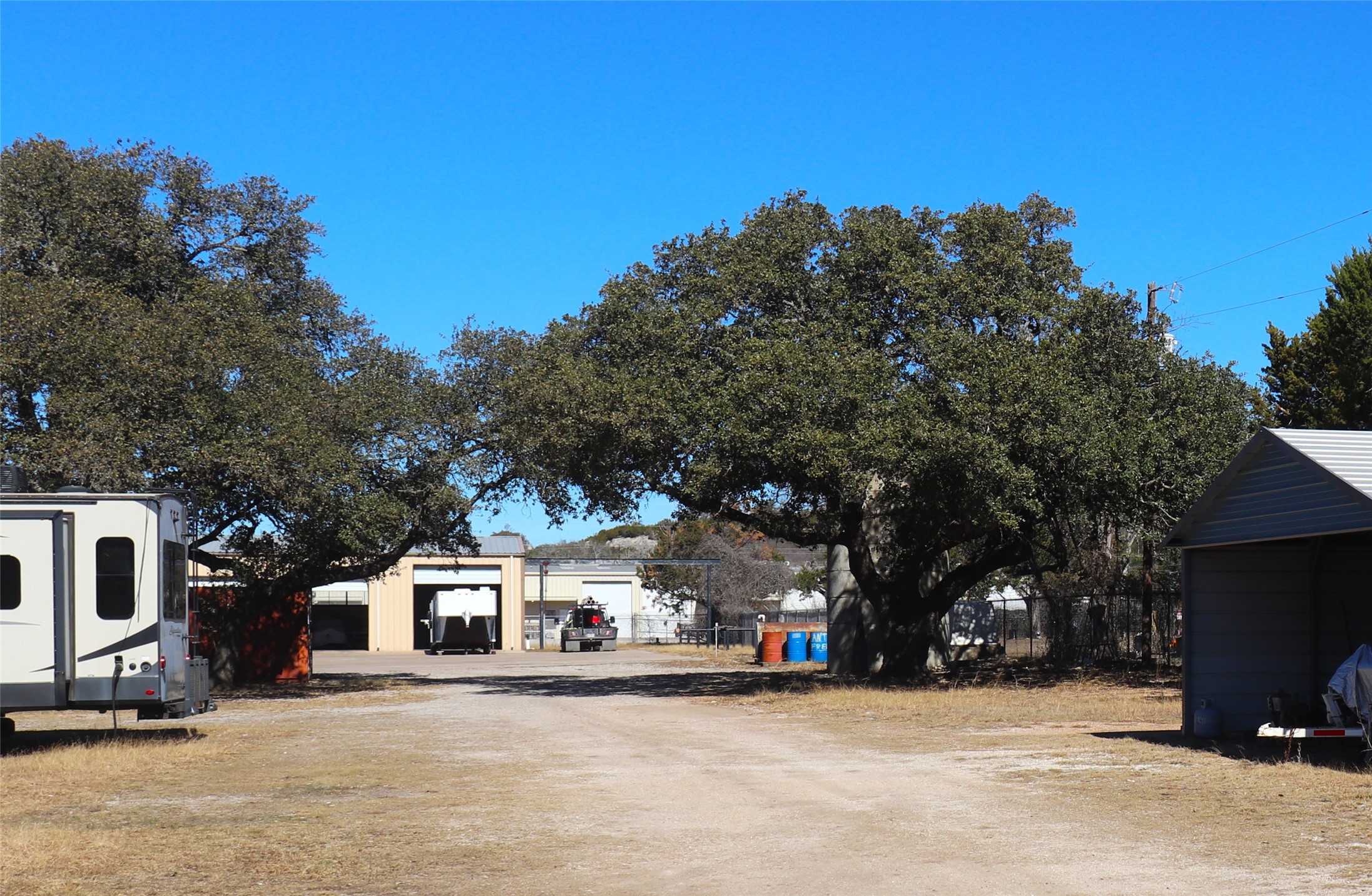 main property photo 18