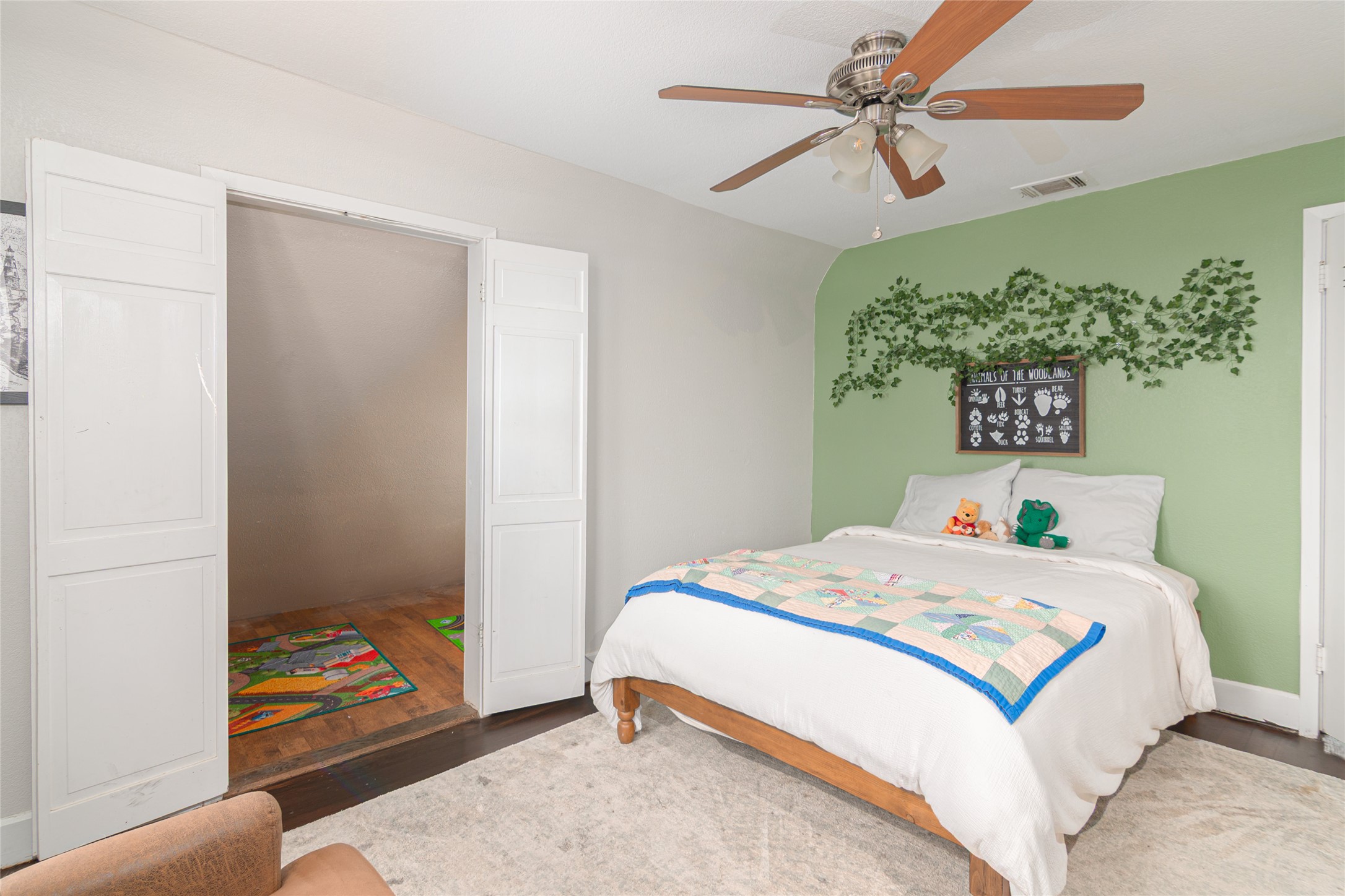 main property photo 27