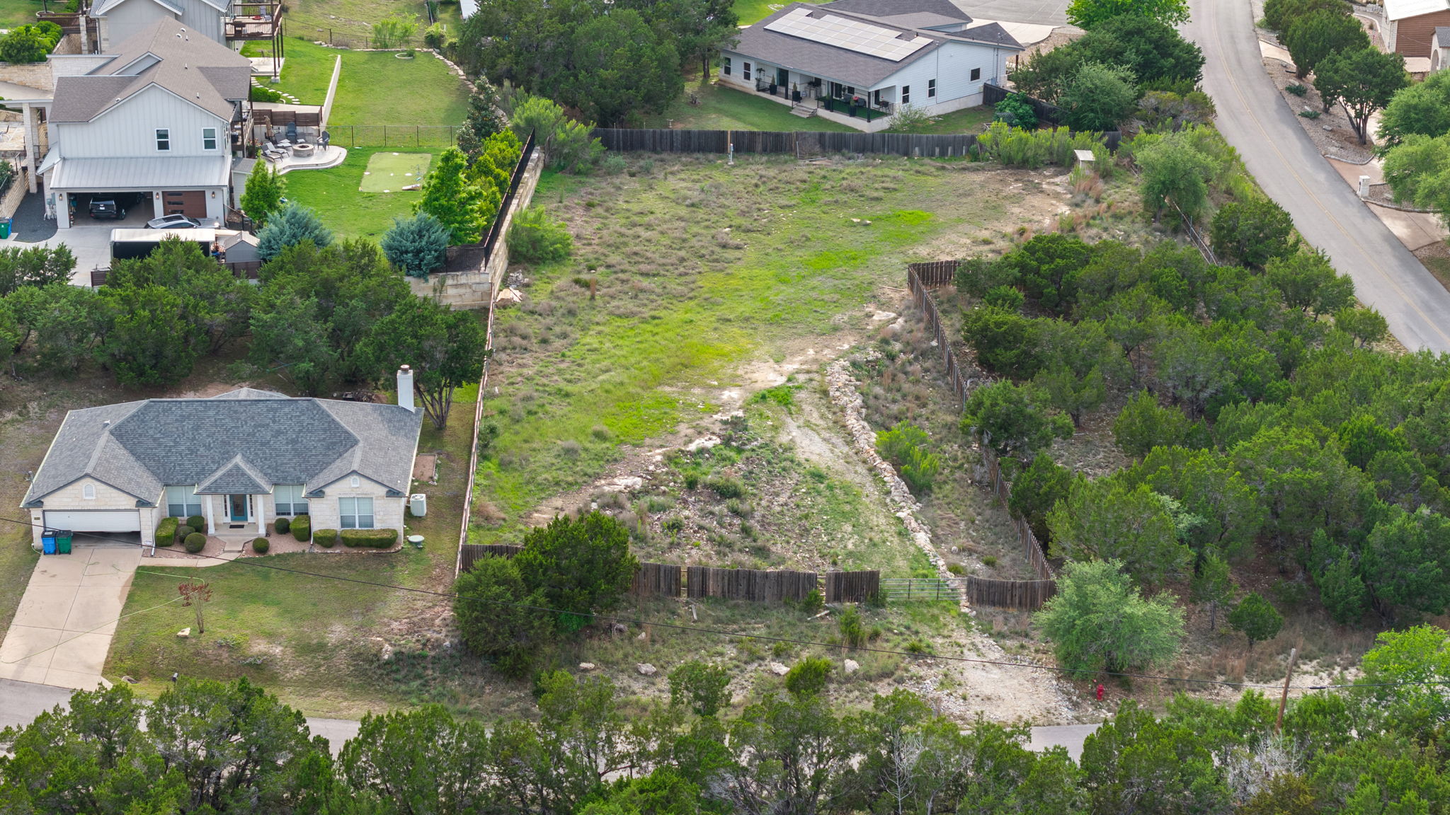 main property photo 9