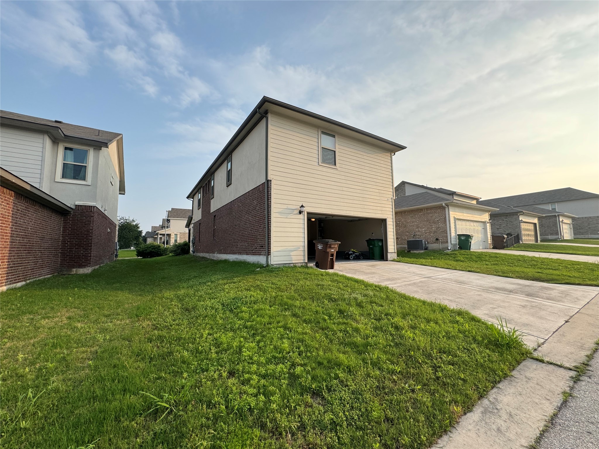 main property photo 20