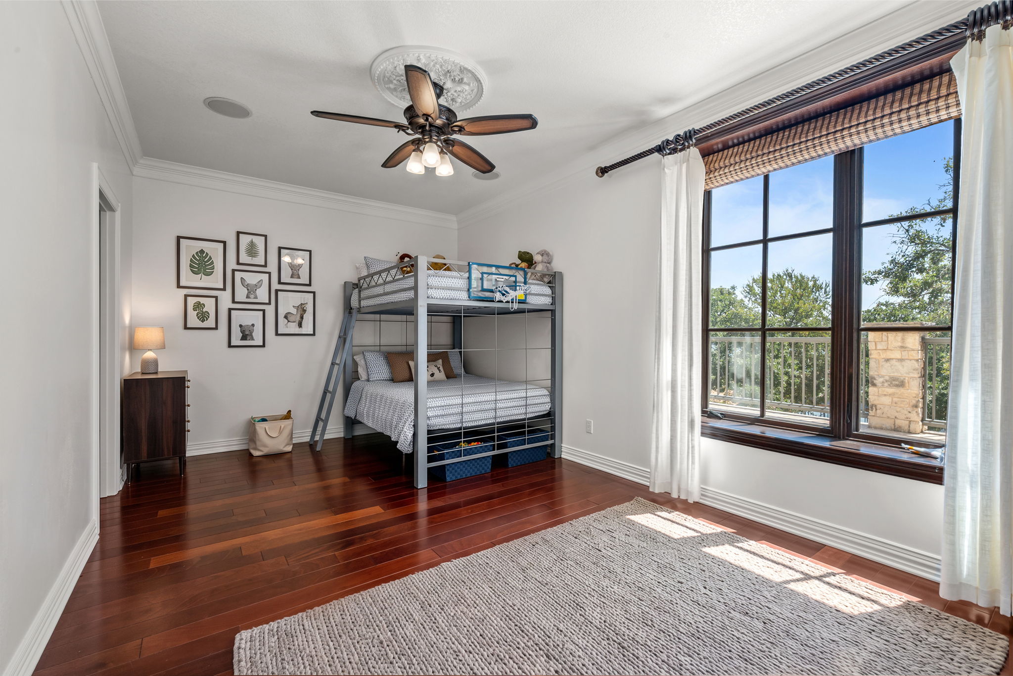 main property photo 16