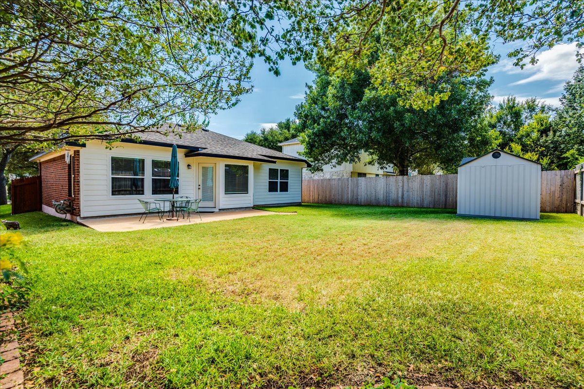 main property photo 15