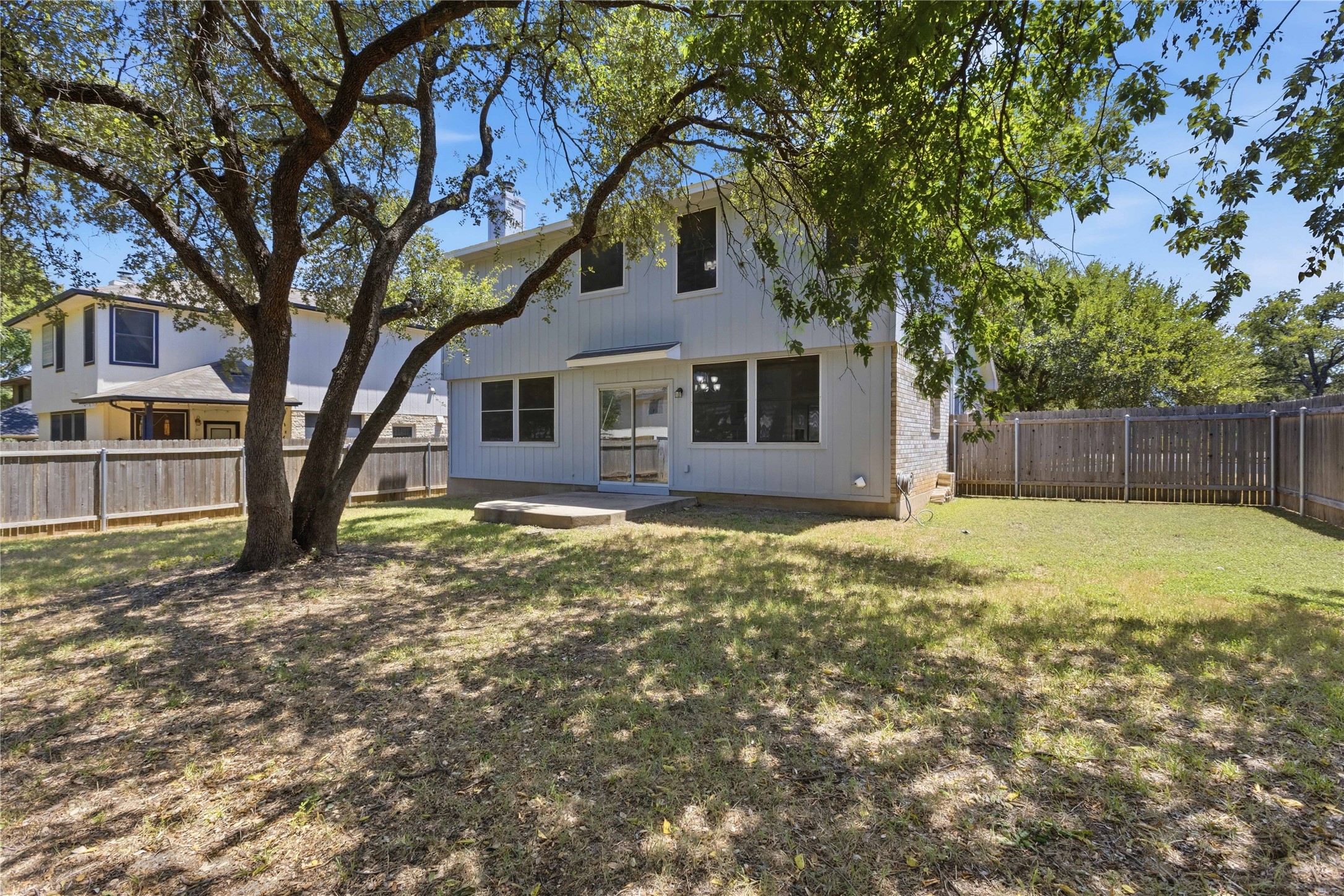 main property photo 32