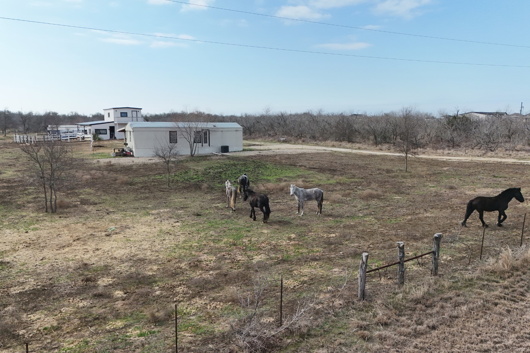 main property photo 13