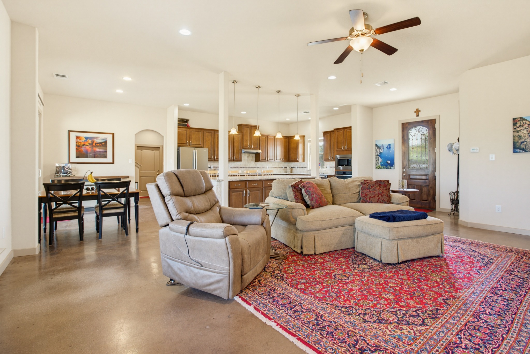 main property photo 5