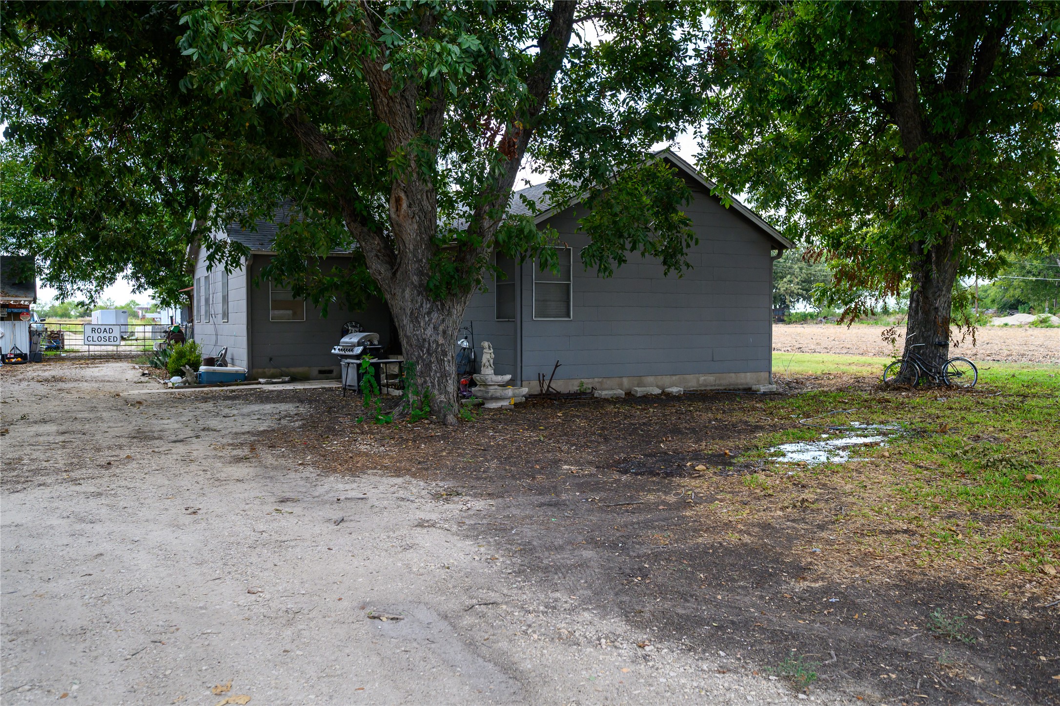 main property photo 12