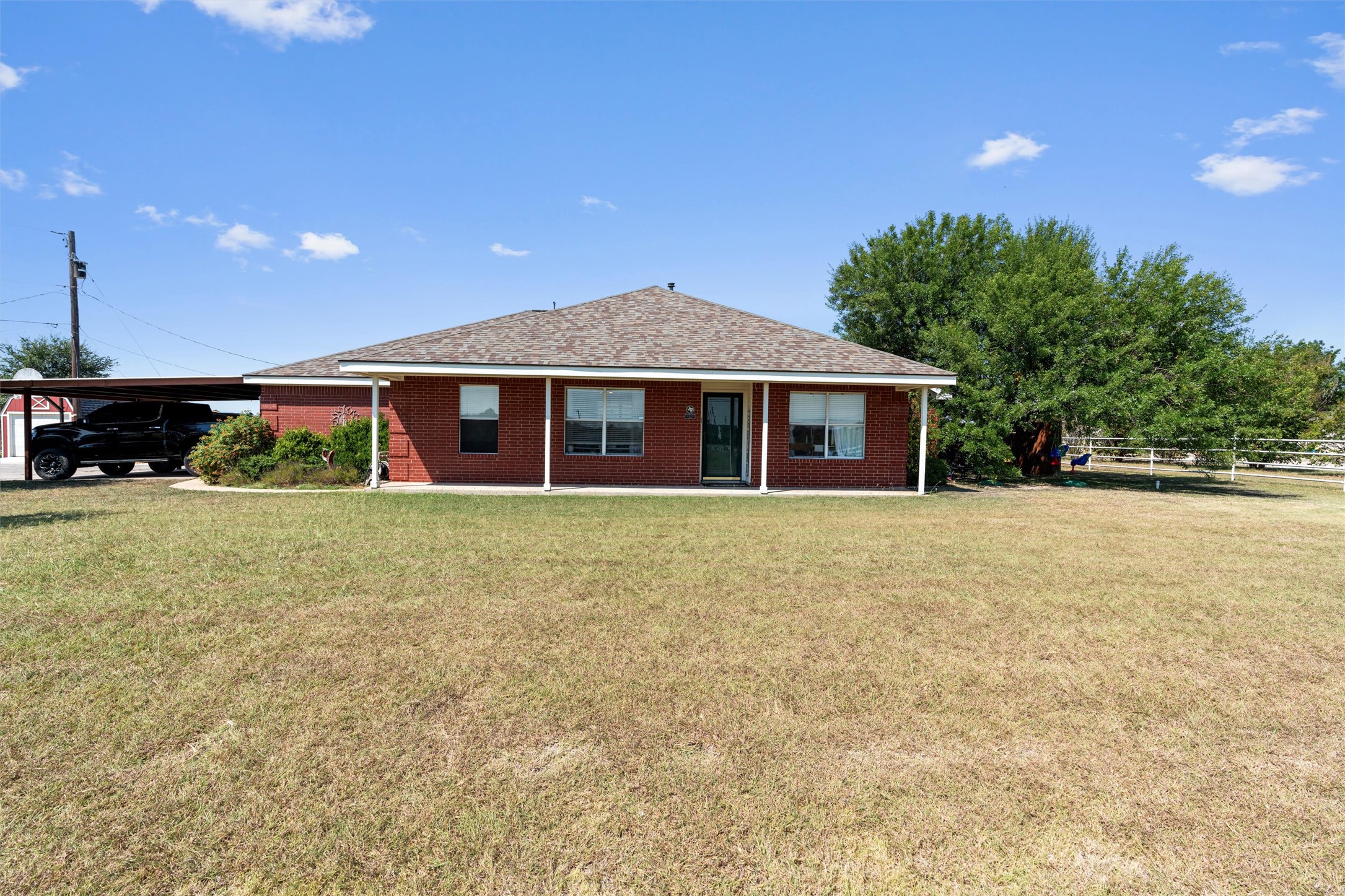 main property photo 6