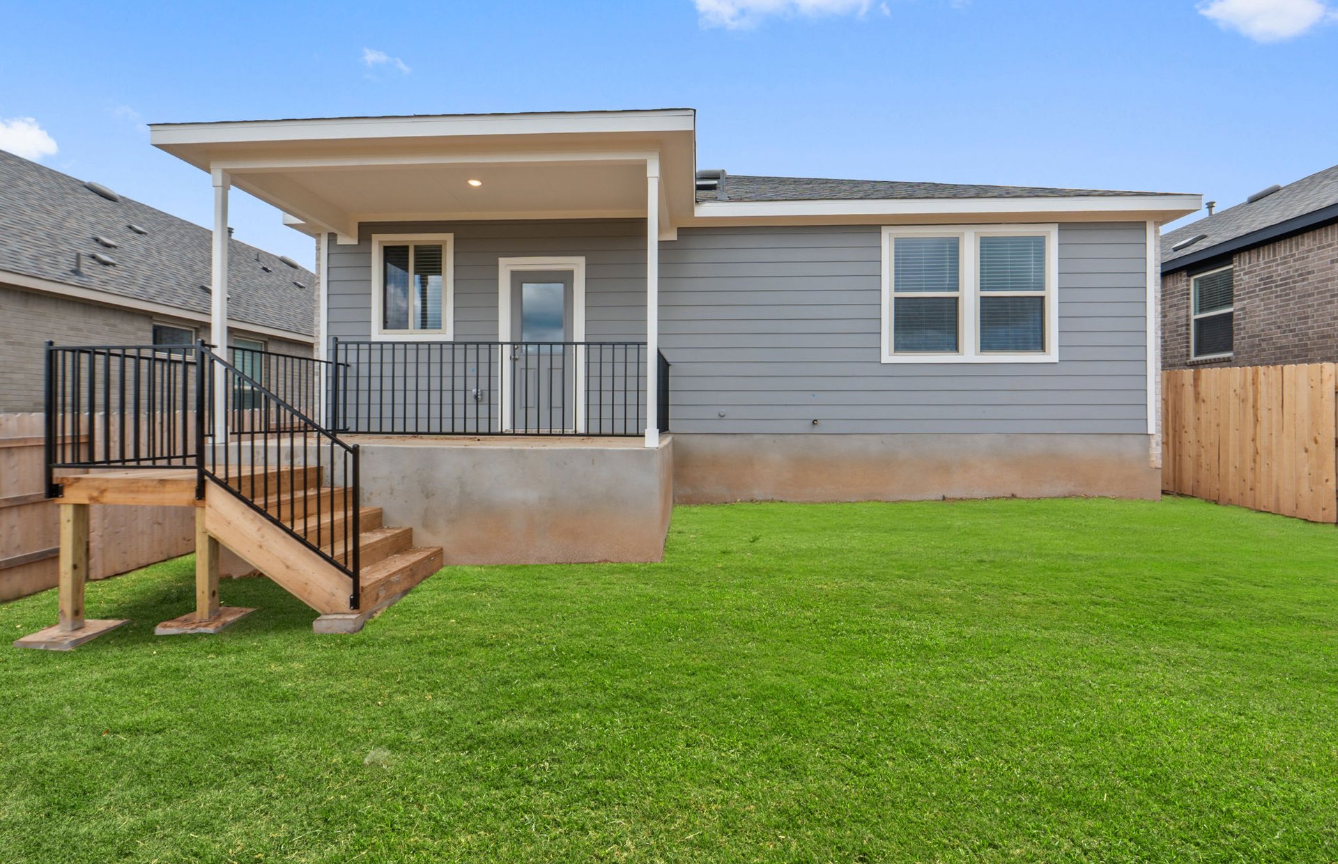 main property photo 27