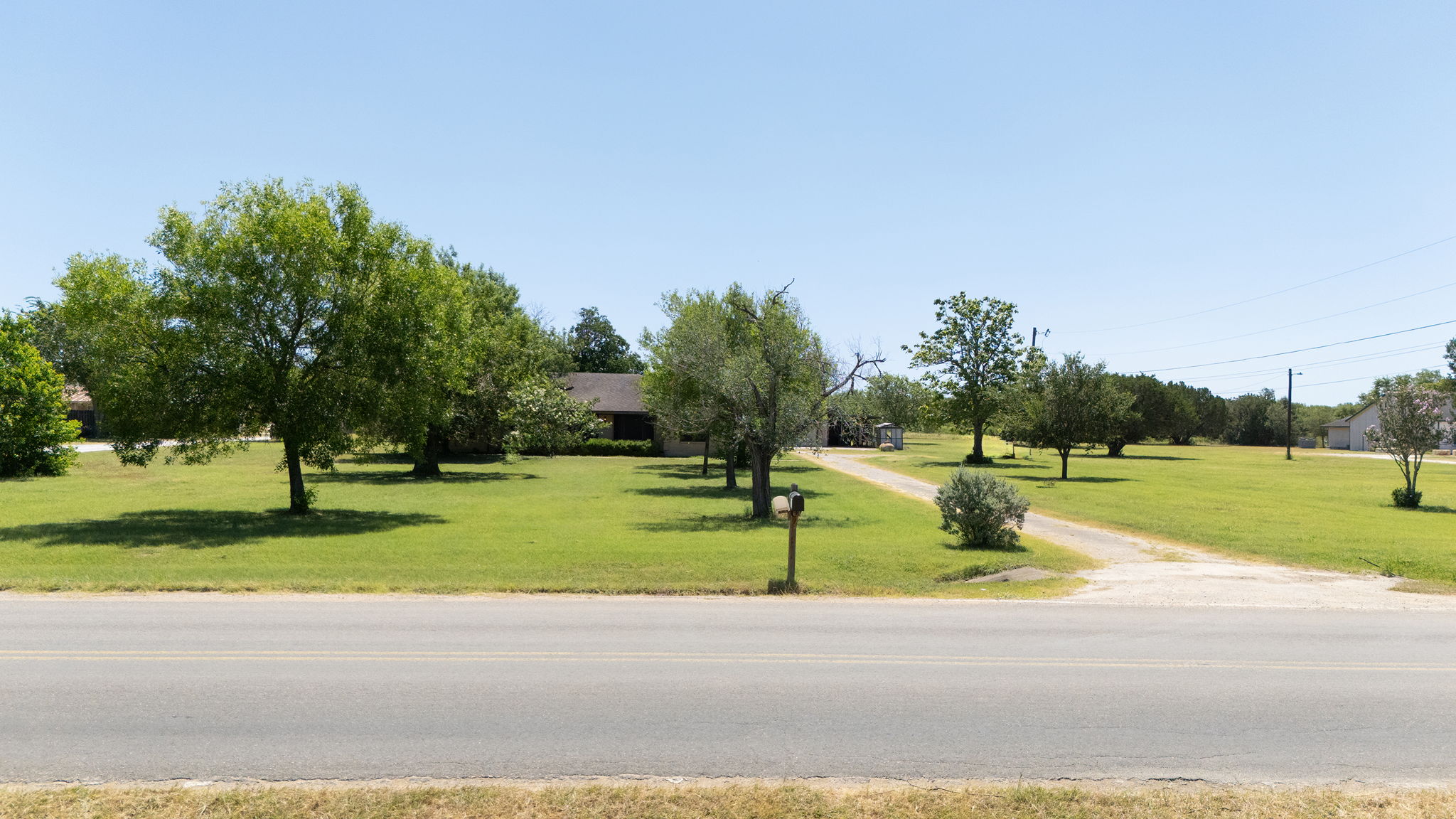 main property photo 31